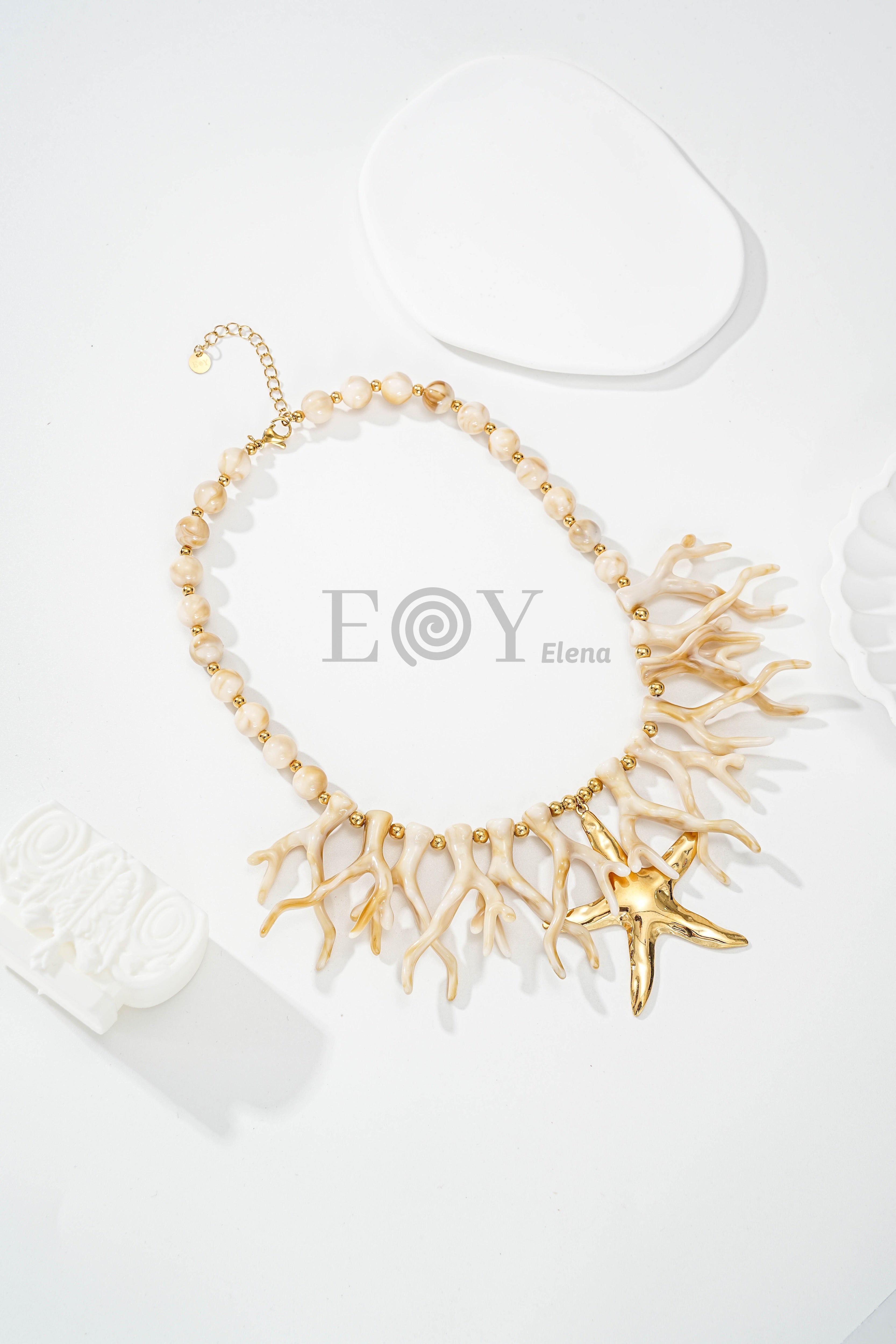 Collar arrecife resina y estrella central de acero