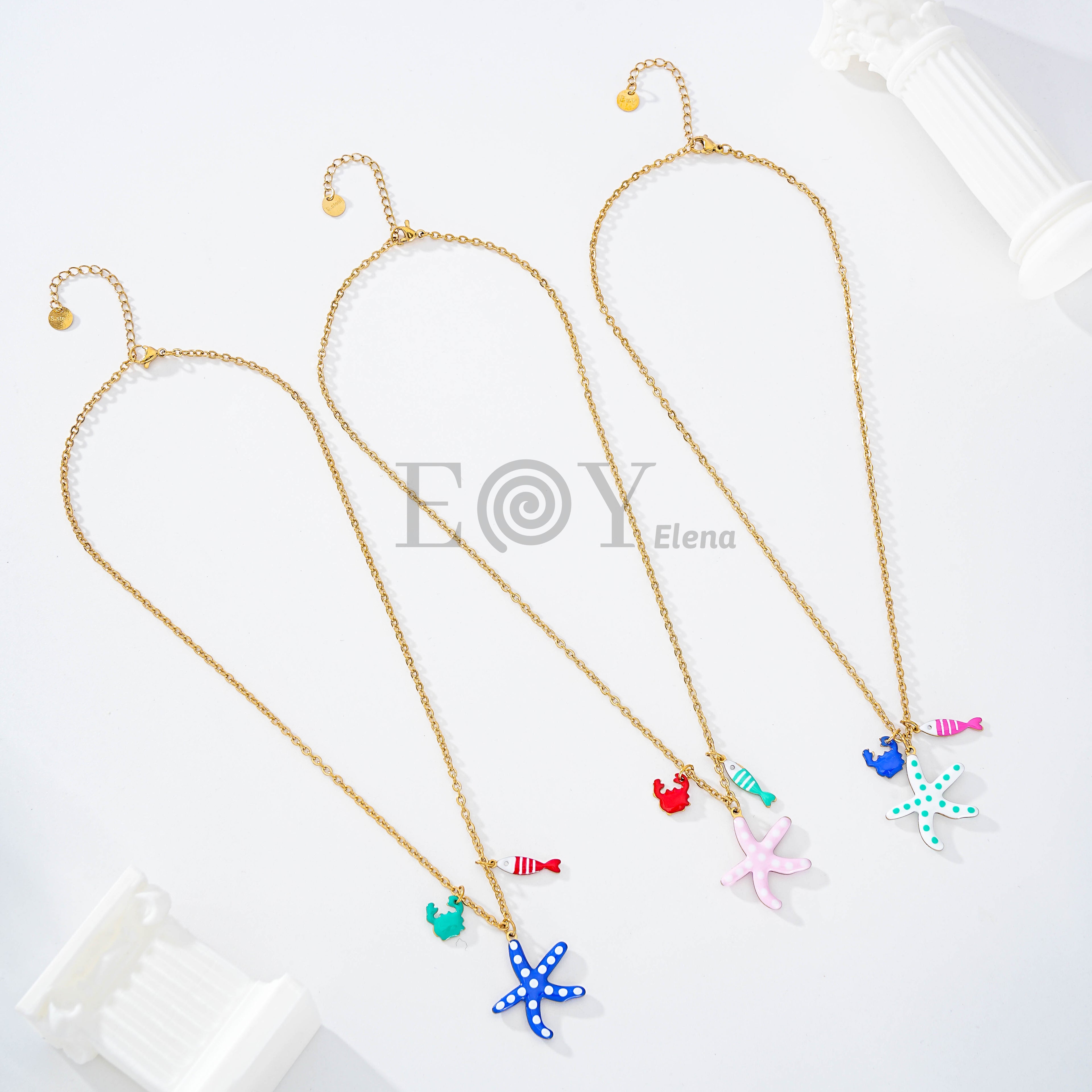 Collar con charms marinos color