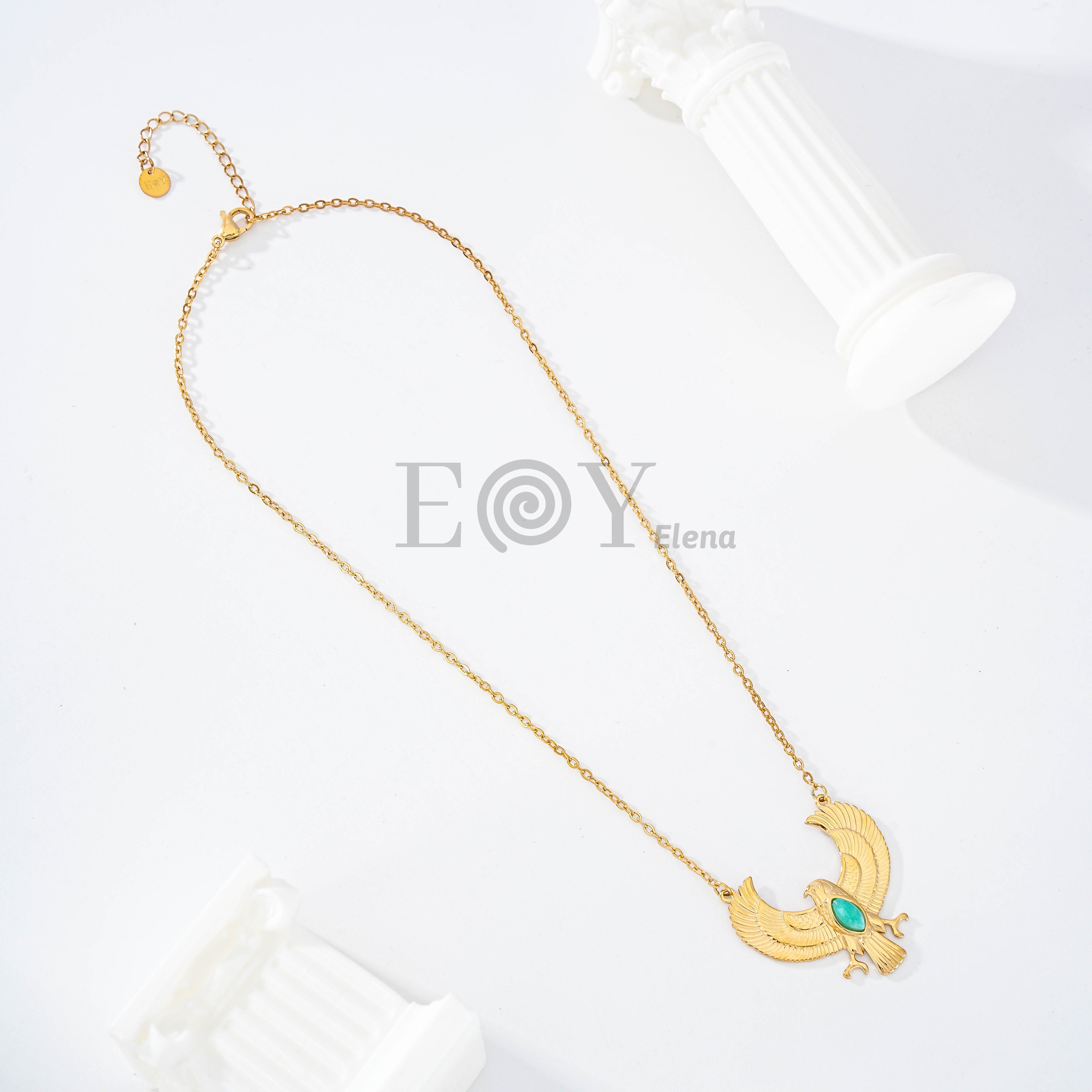 Collar águila con piedra turquesa