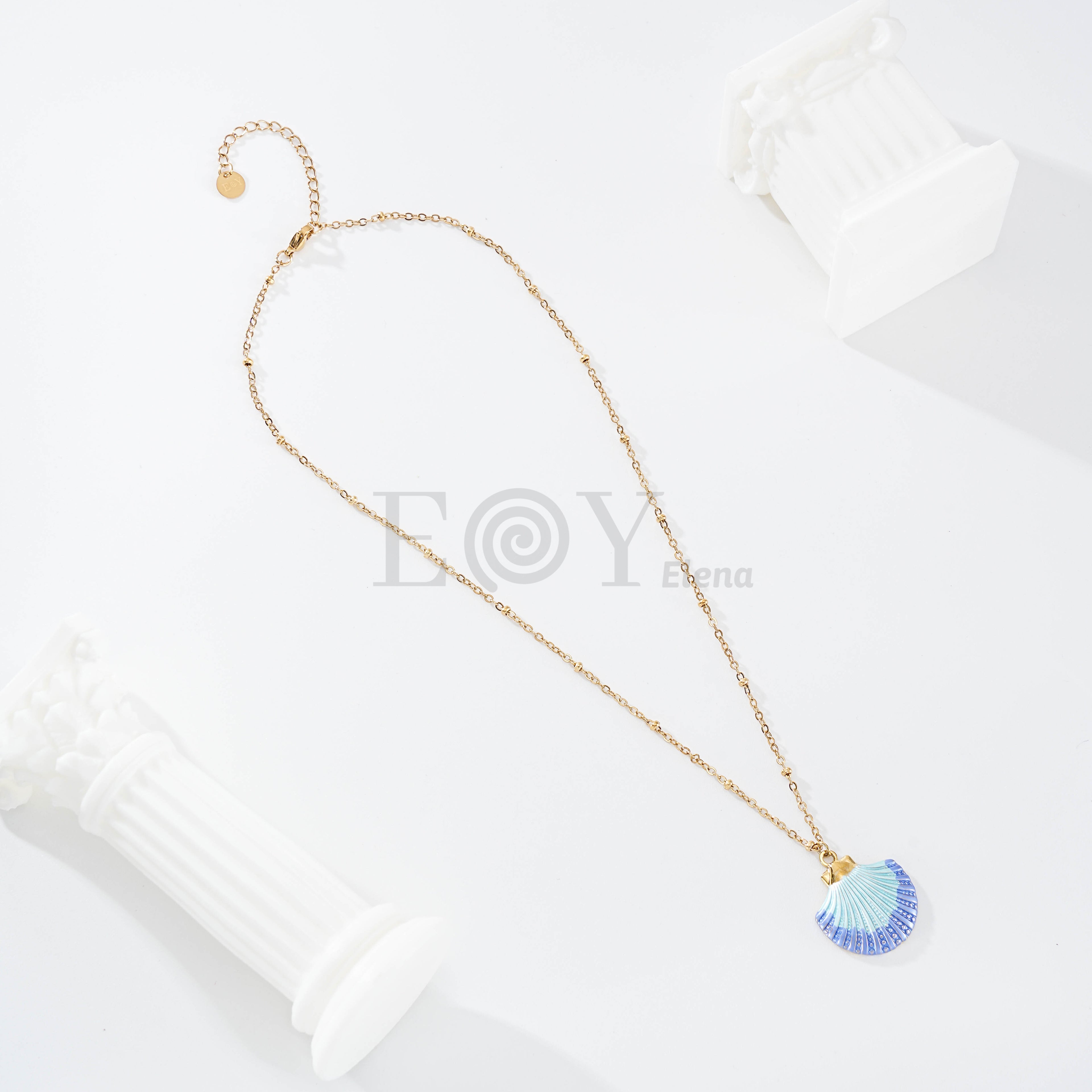 Collar concha con color