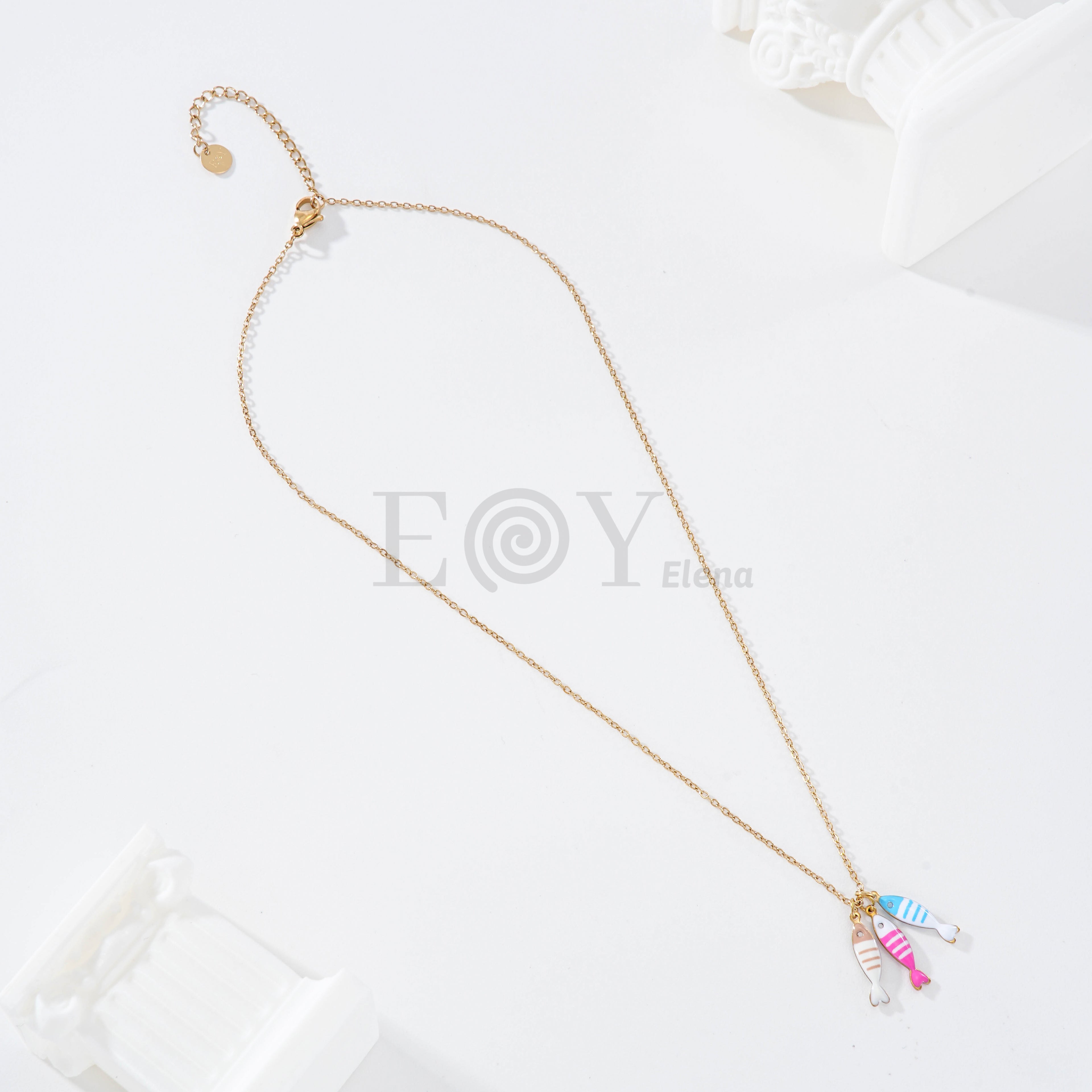 Collar triple pez colores