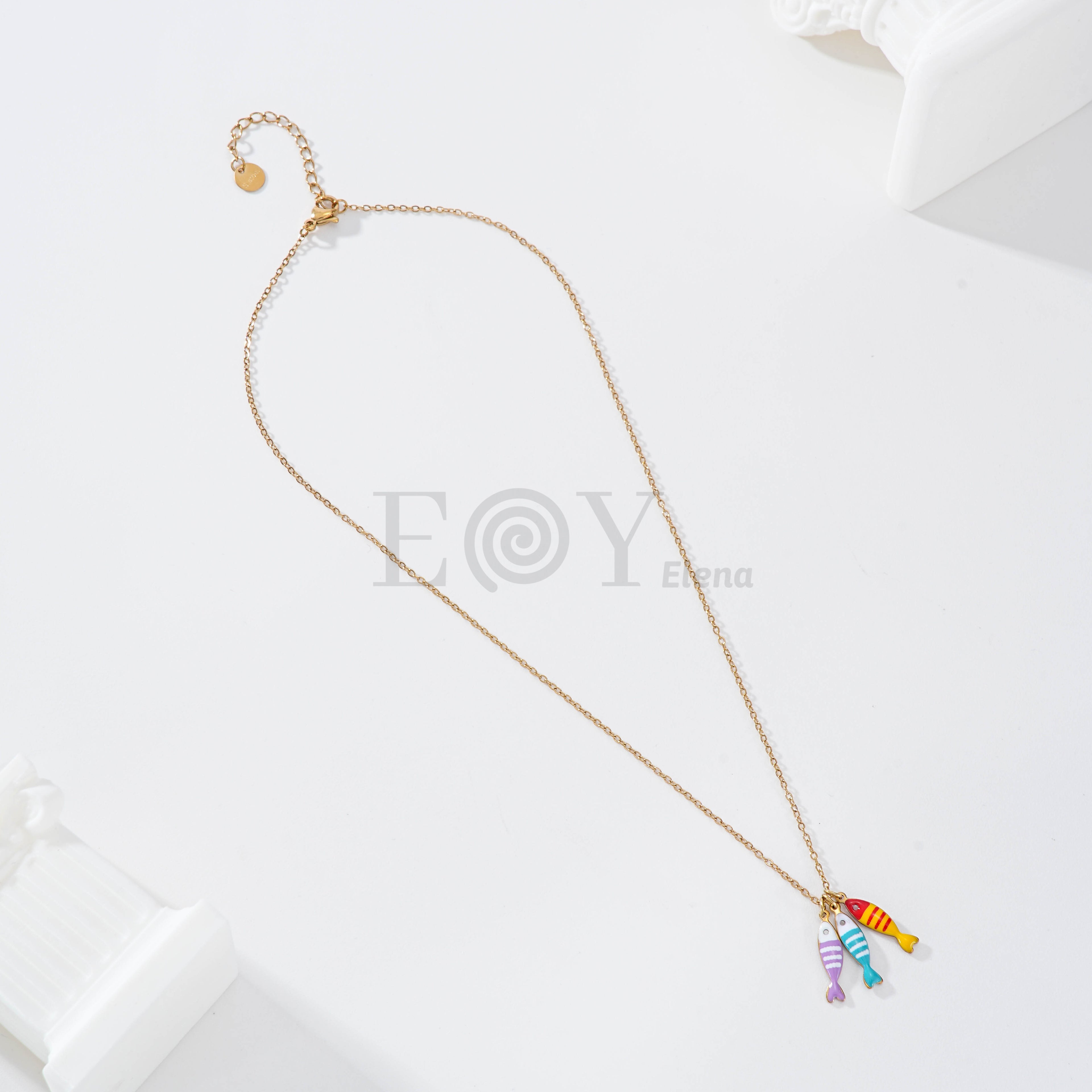Collar triple pez colores