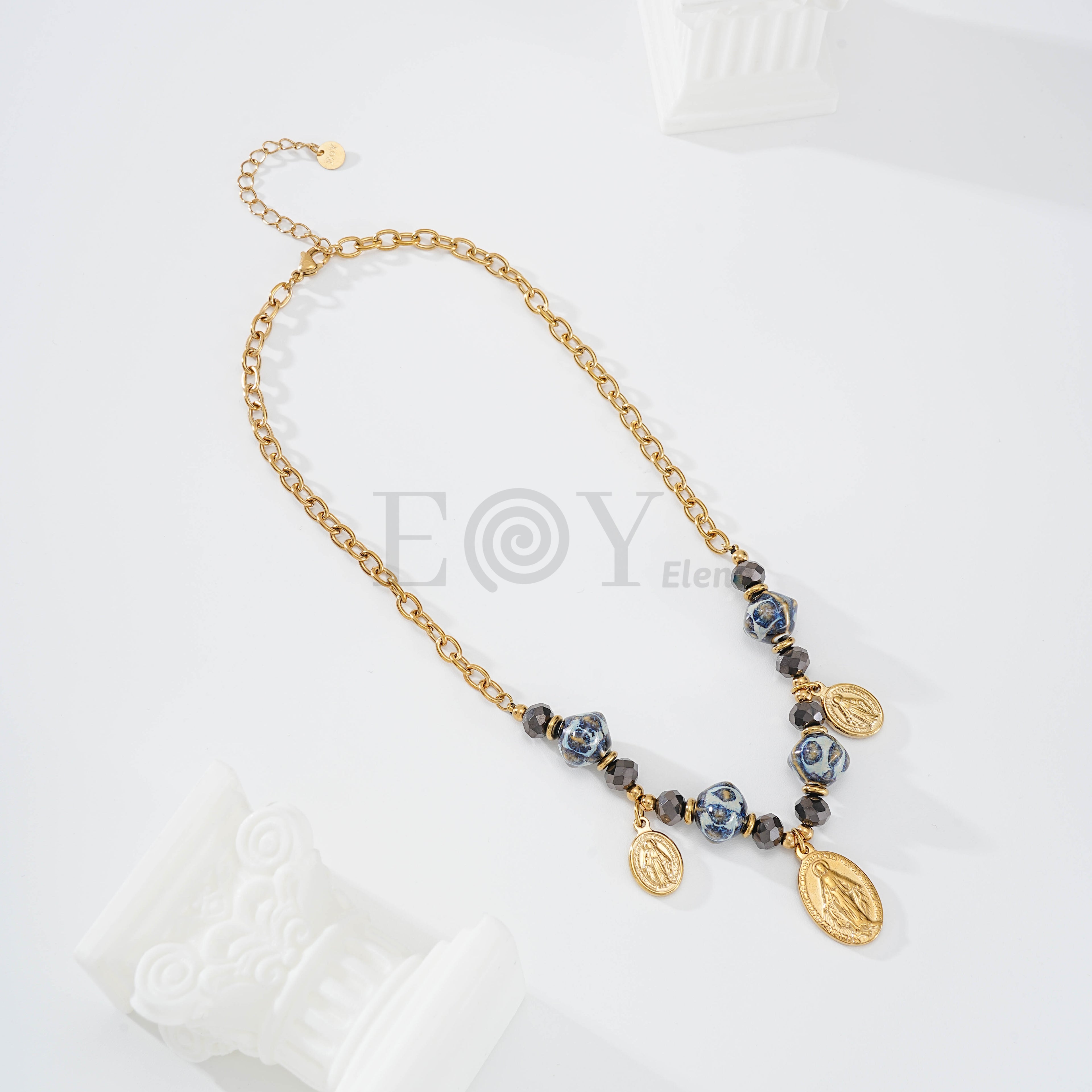 Collar medallas vírgenes