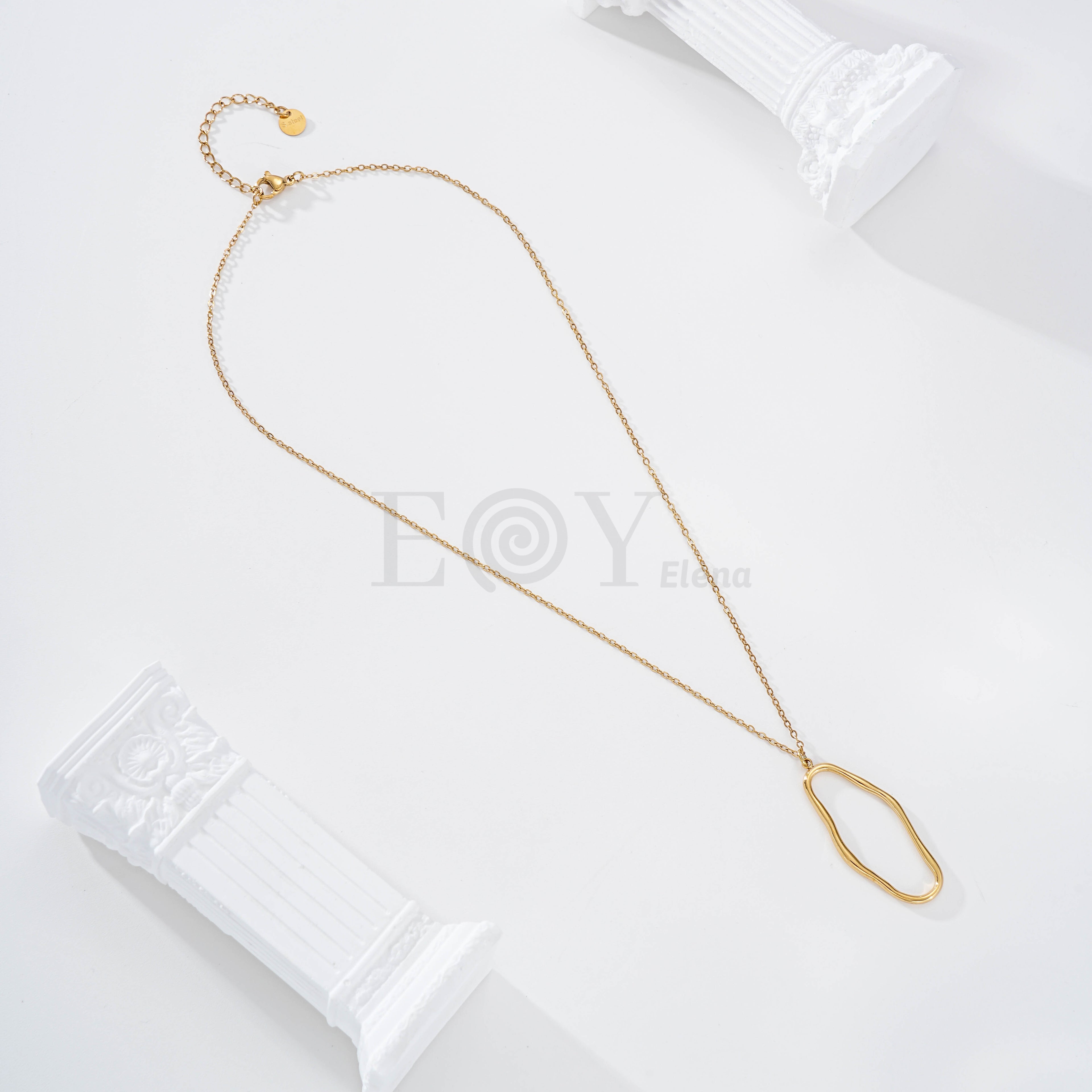 Collar óvalo irregular
