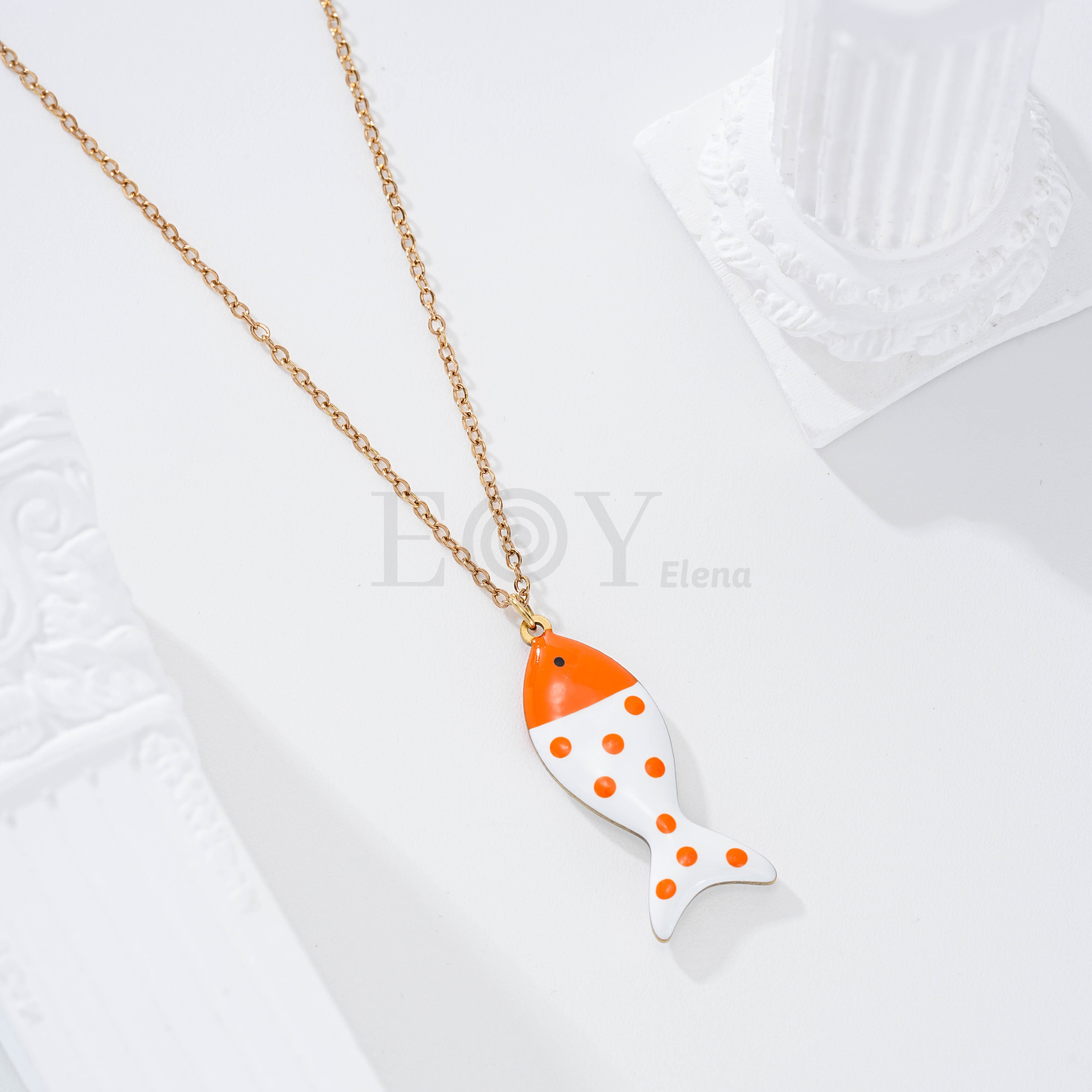 Collar pez lunares