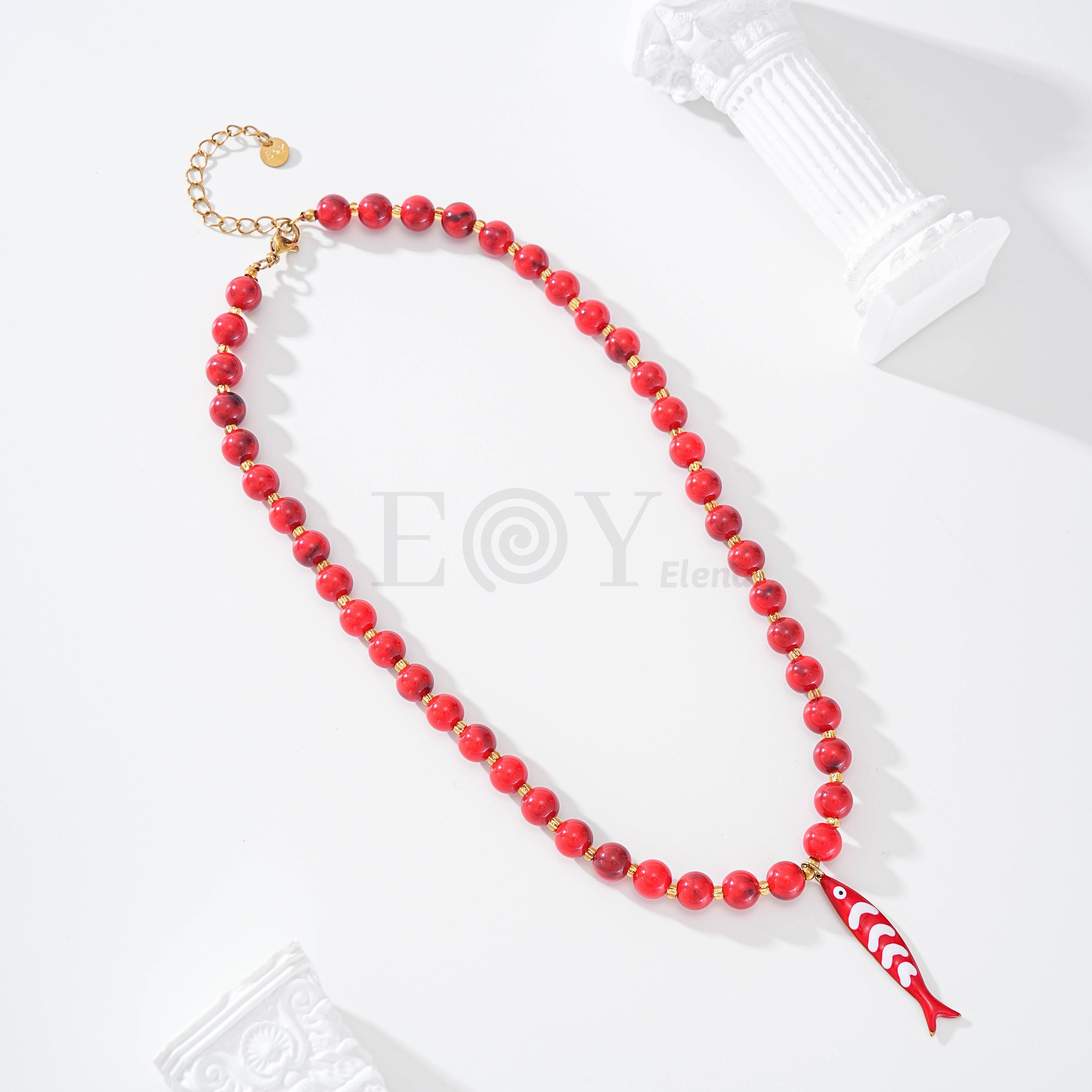 Collar bolas rojas con pez rojo