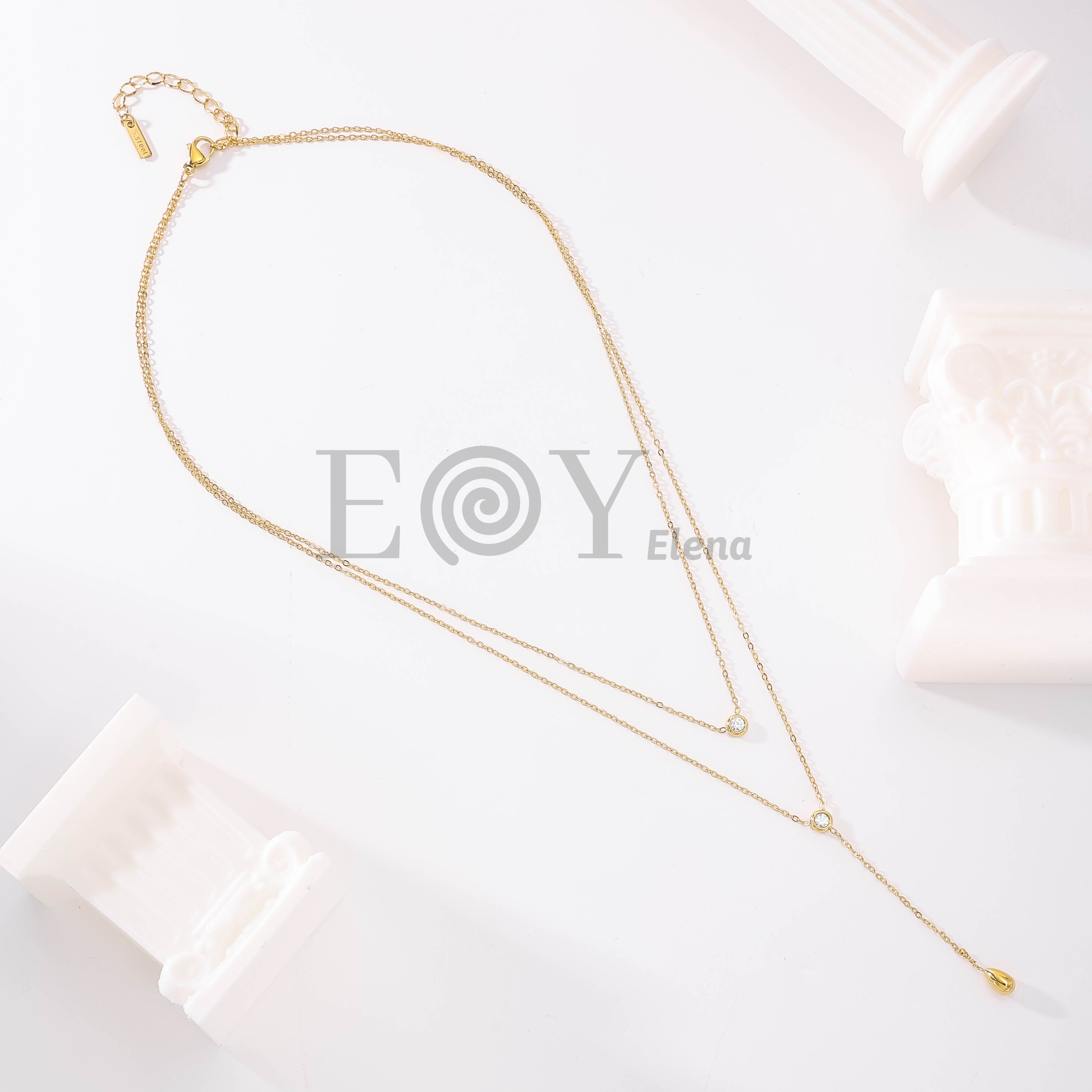 Collar Lariat Doble con Circonitas de Acero Inoxidable Dorado