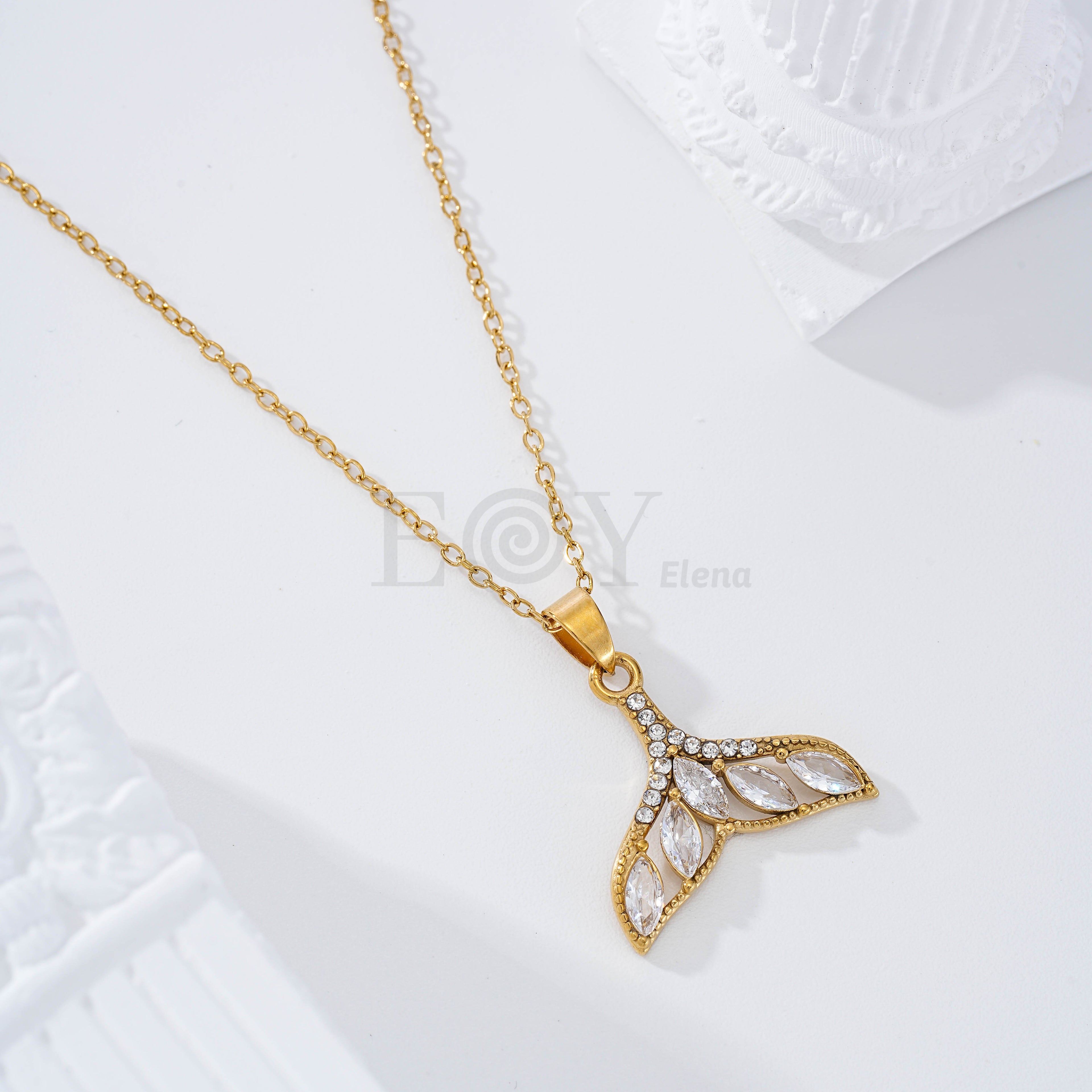 Collar cola sirena piedras