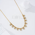 Collar con flores circonitas