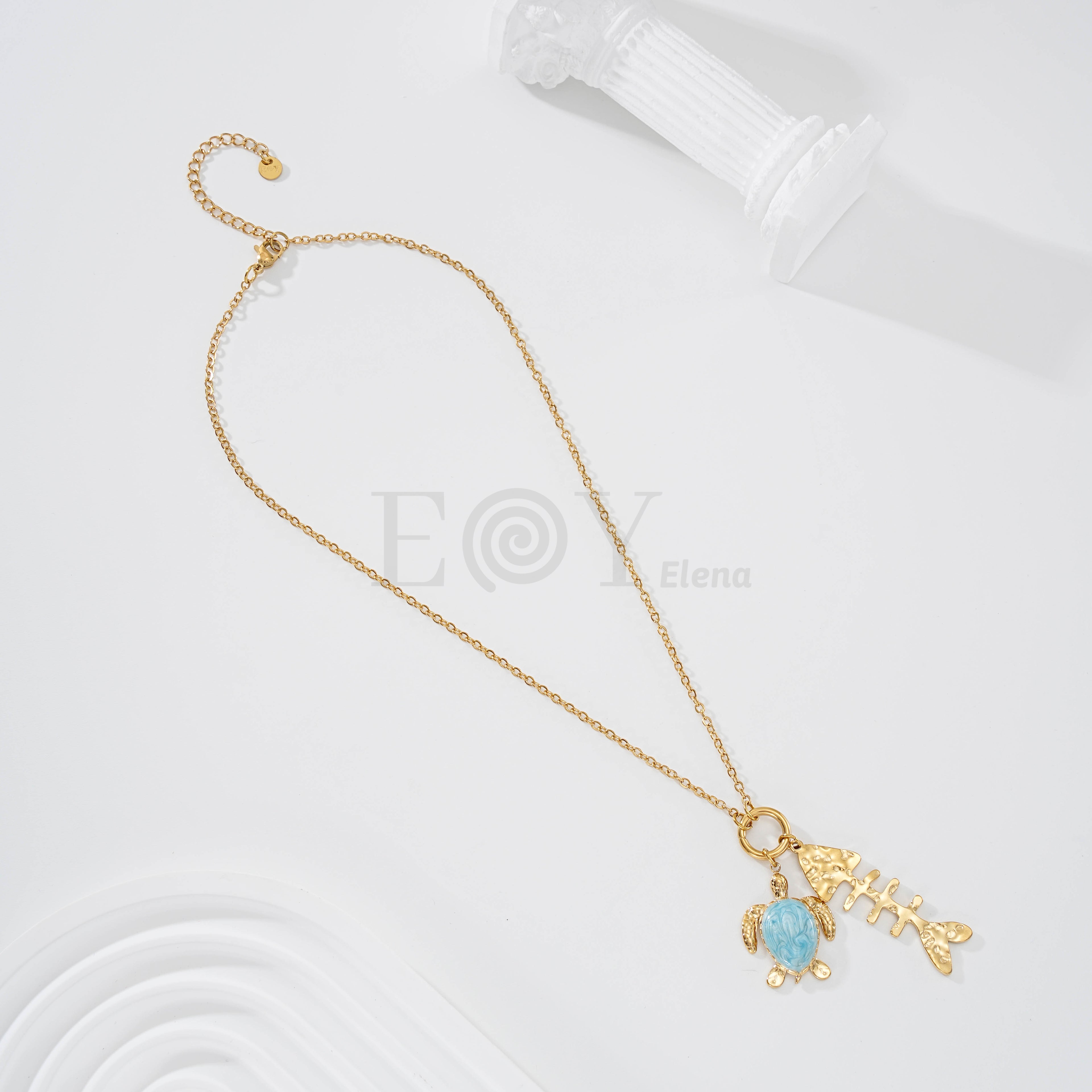 Collar tortuga y raspa