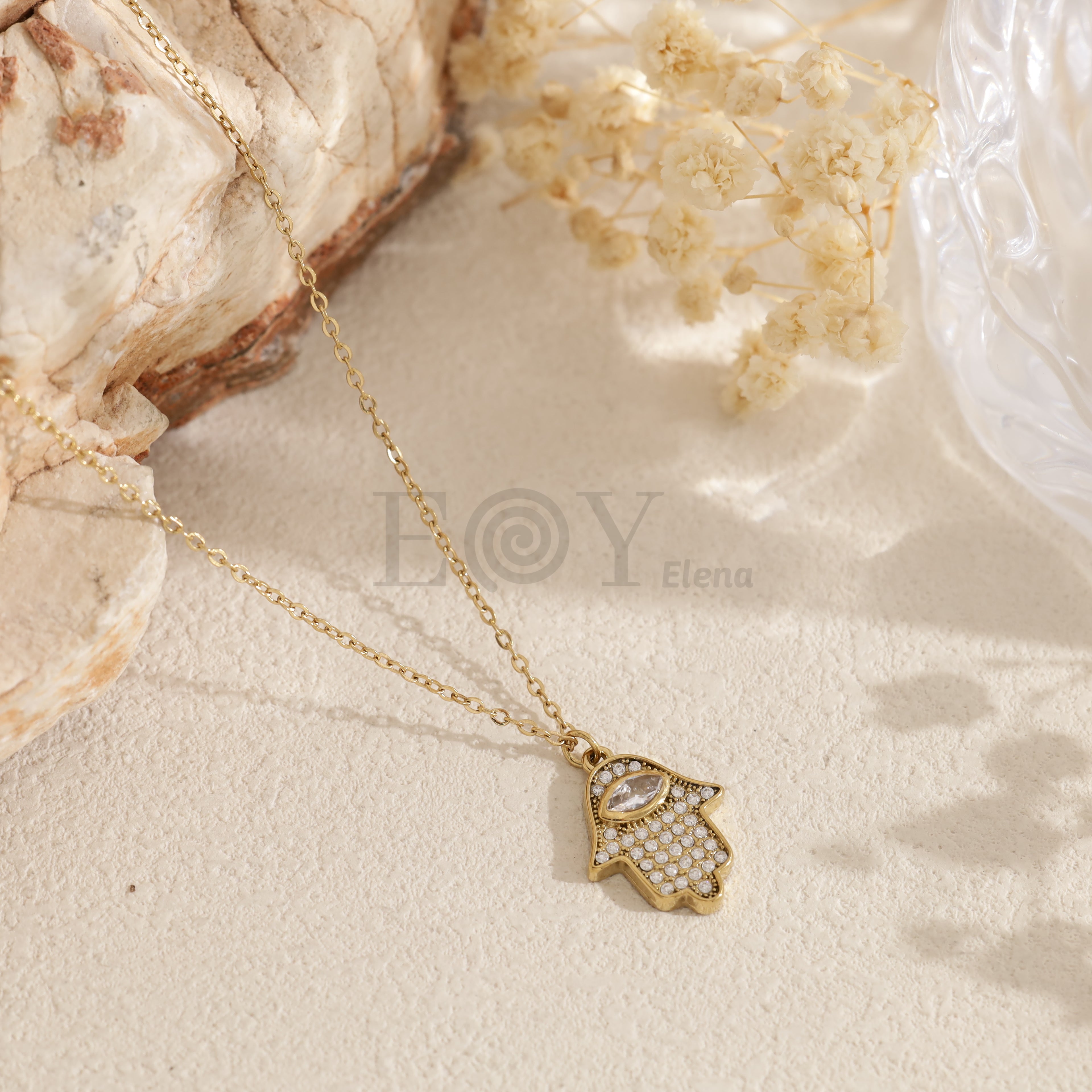 Collar Mano de Fátima con Circonitas