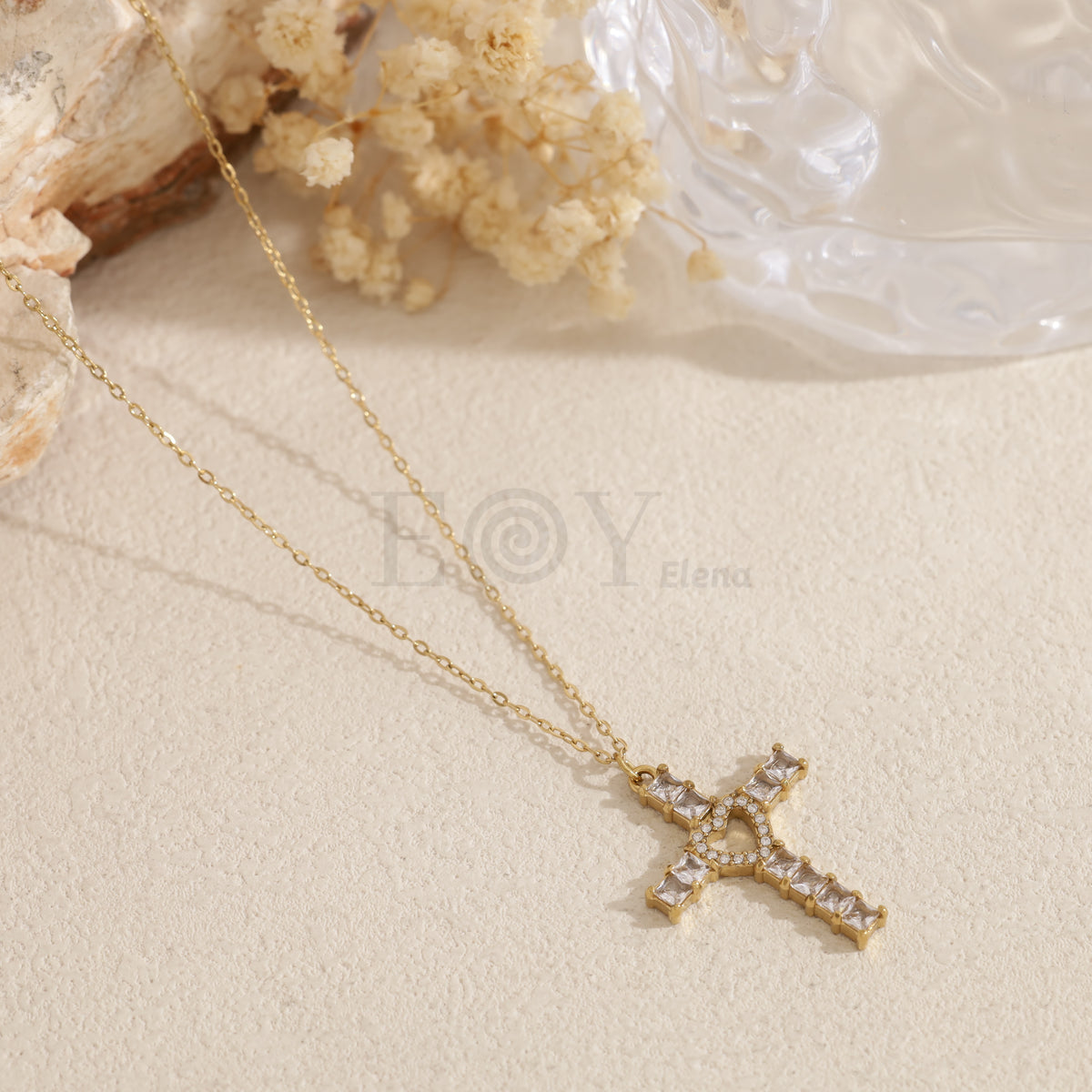 Collar cruz con piedra y corazón circonitas acero
