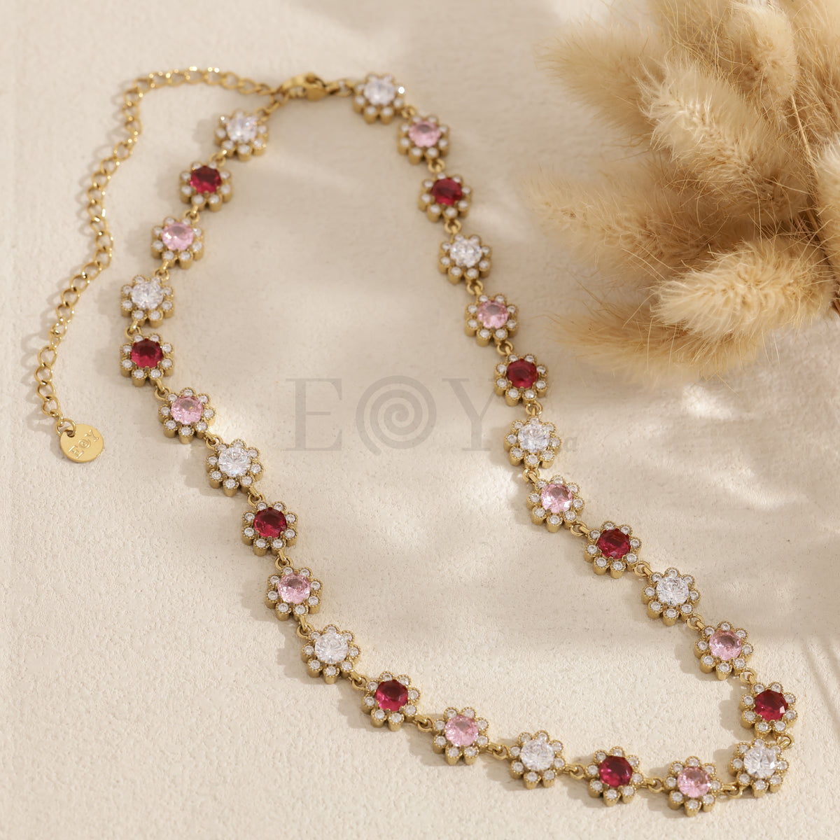 Collar flores circonitas color acero