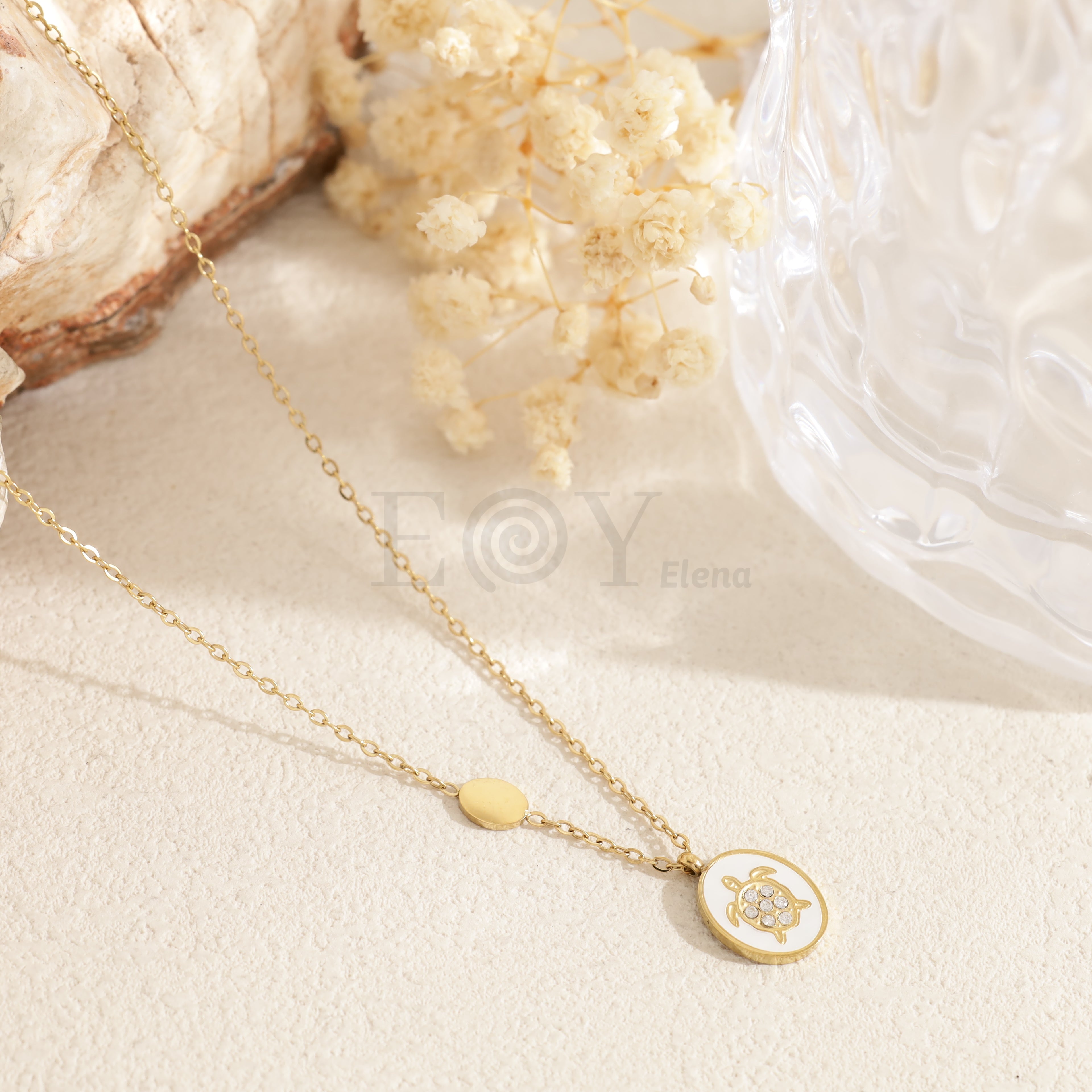 Collar chapa blanca tortuga