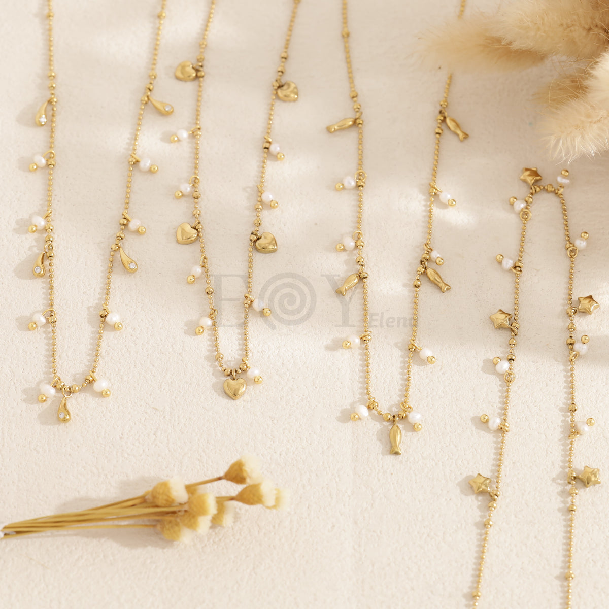 Collar chapas con perlas acero