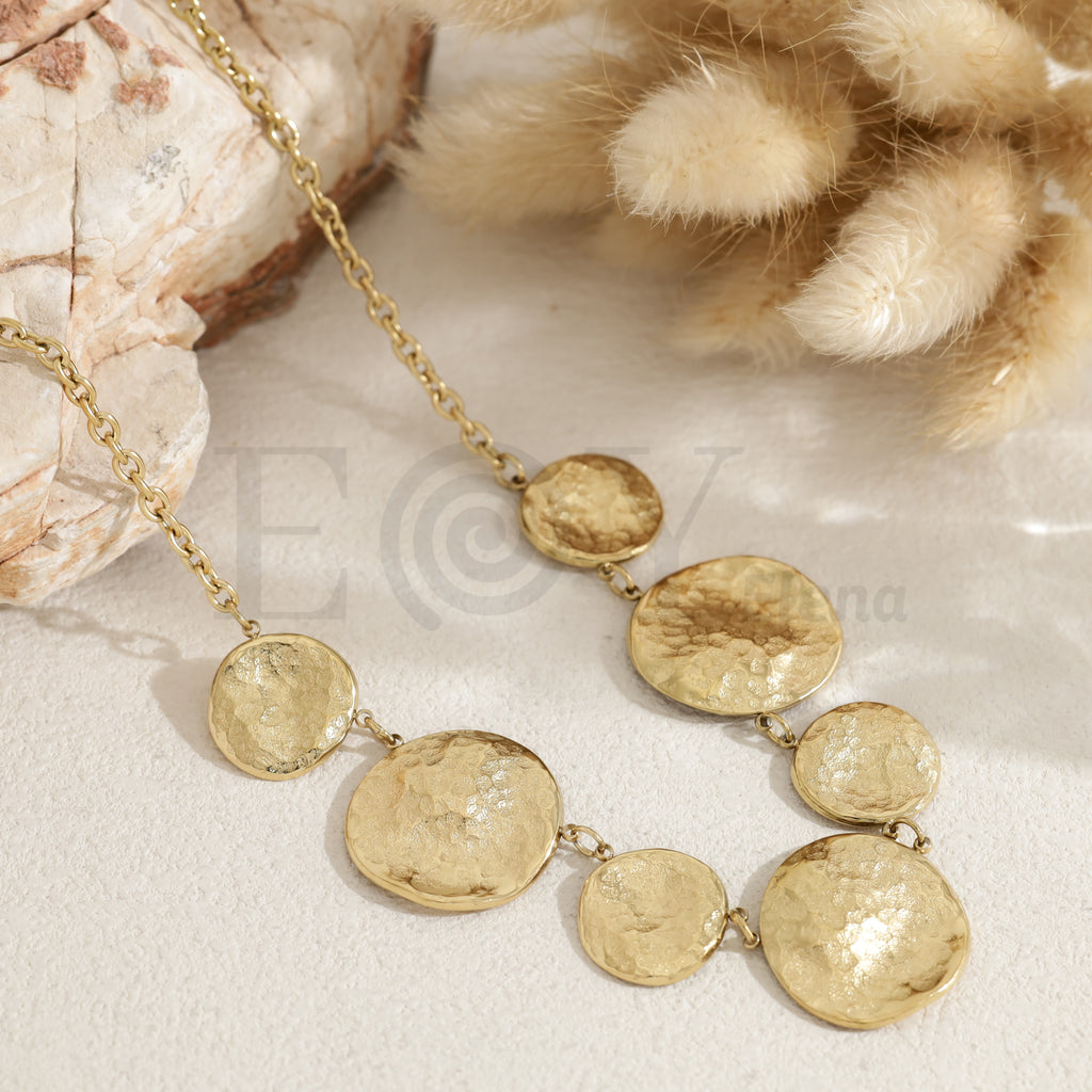 Collar de chapas redondas grandes de acero