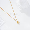 Collar con chapa circonitas