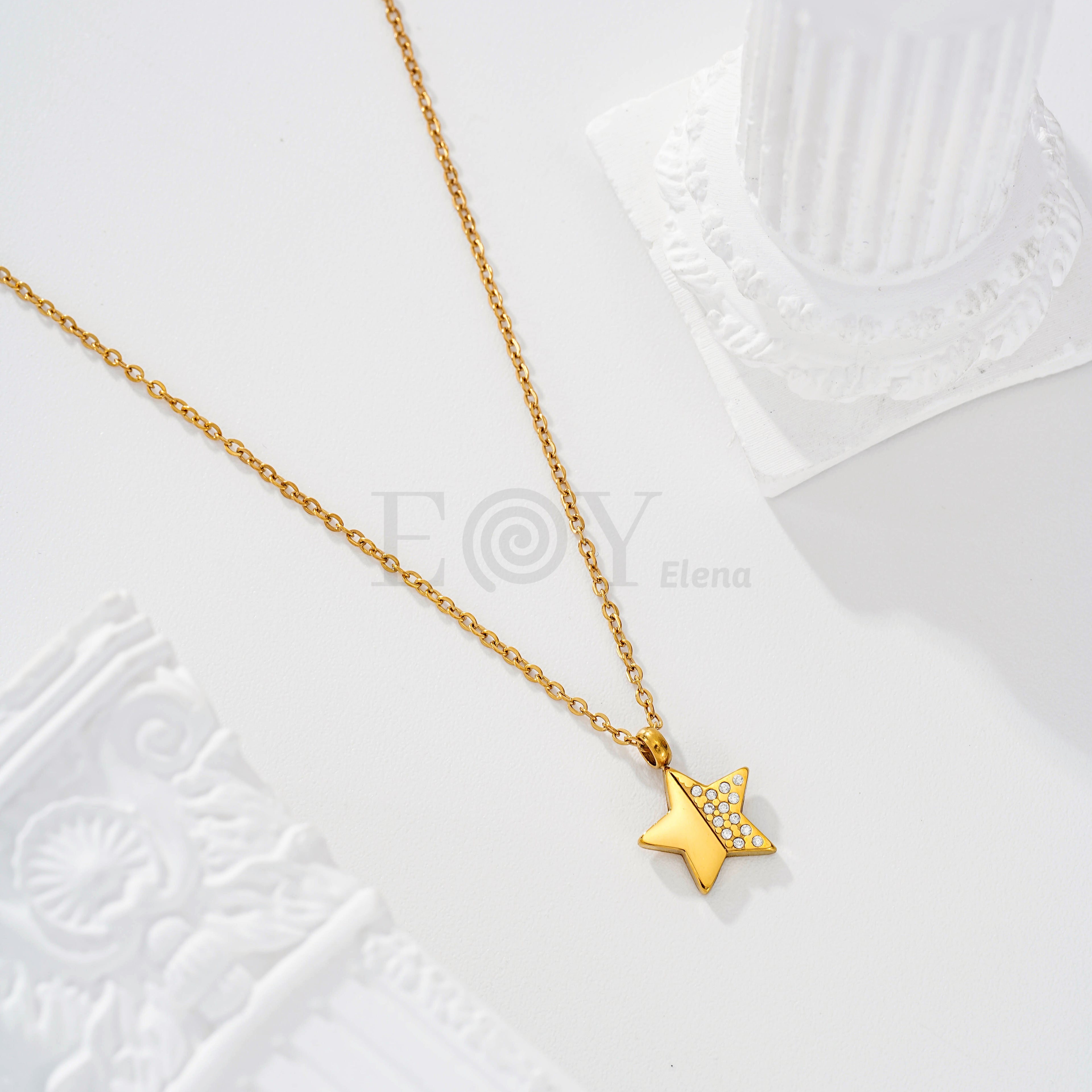 Collar estrella mitad circonitas