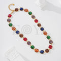 Collar de piedras cuadrado de acero