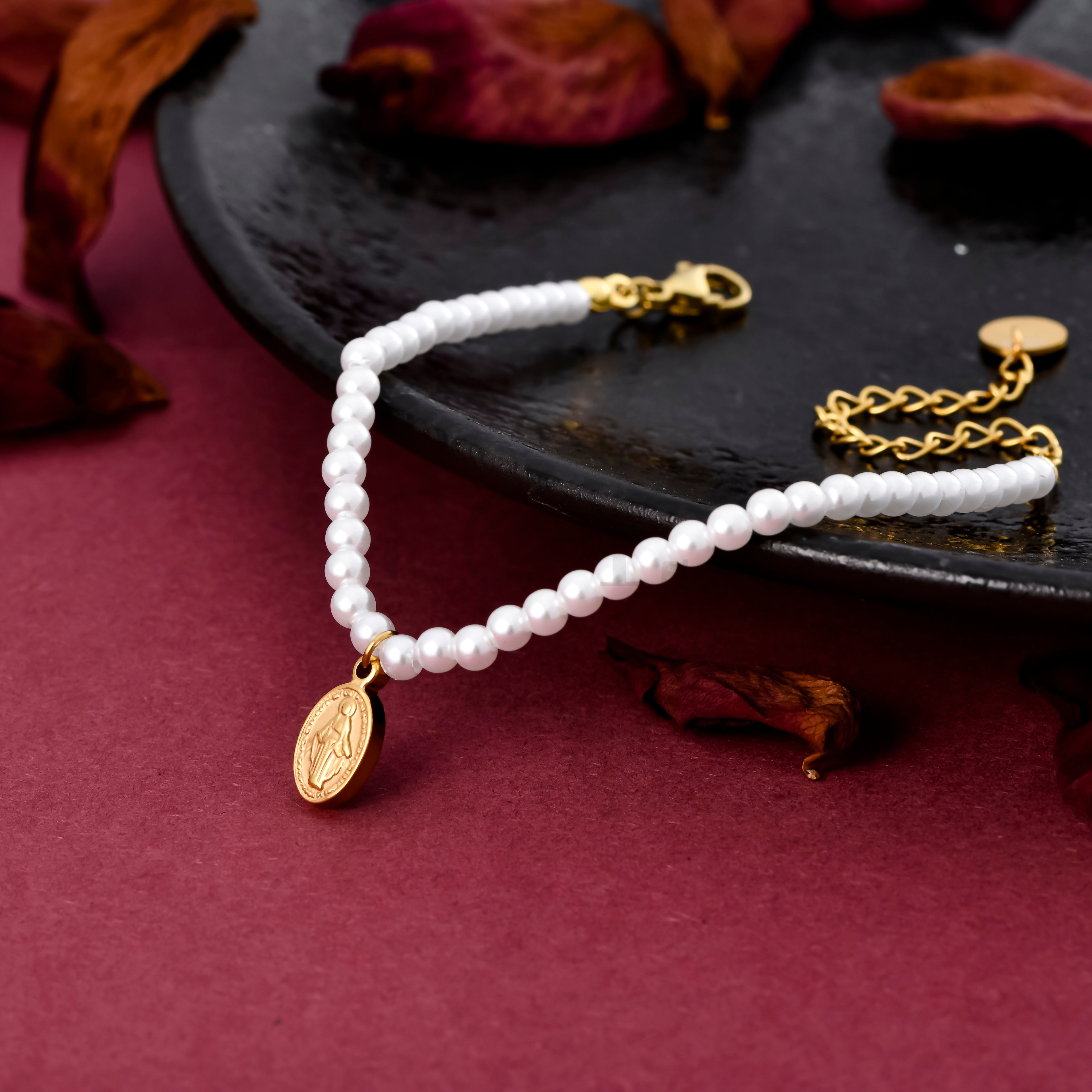 Pulsera Virgen Milagrosa con cadena perlas