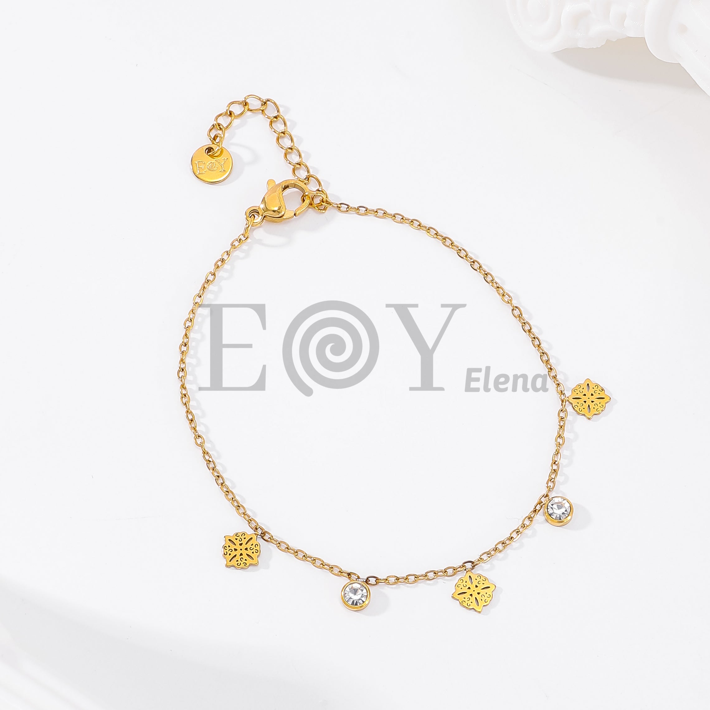 Pulsera nudo de bruja con circonitas
