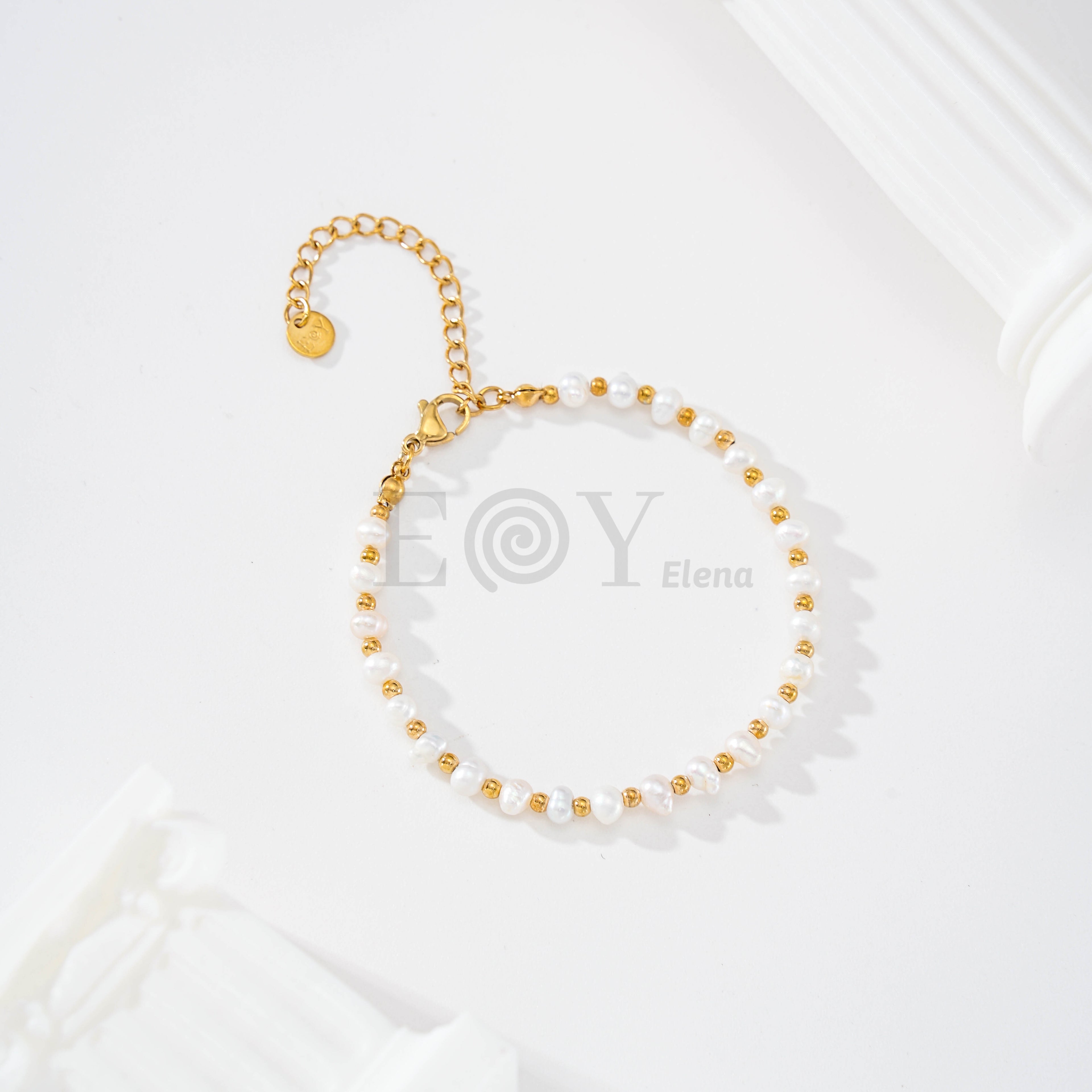 Pulsera de perlas y bolas