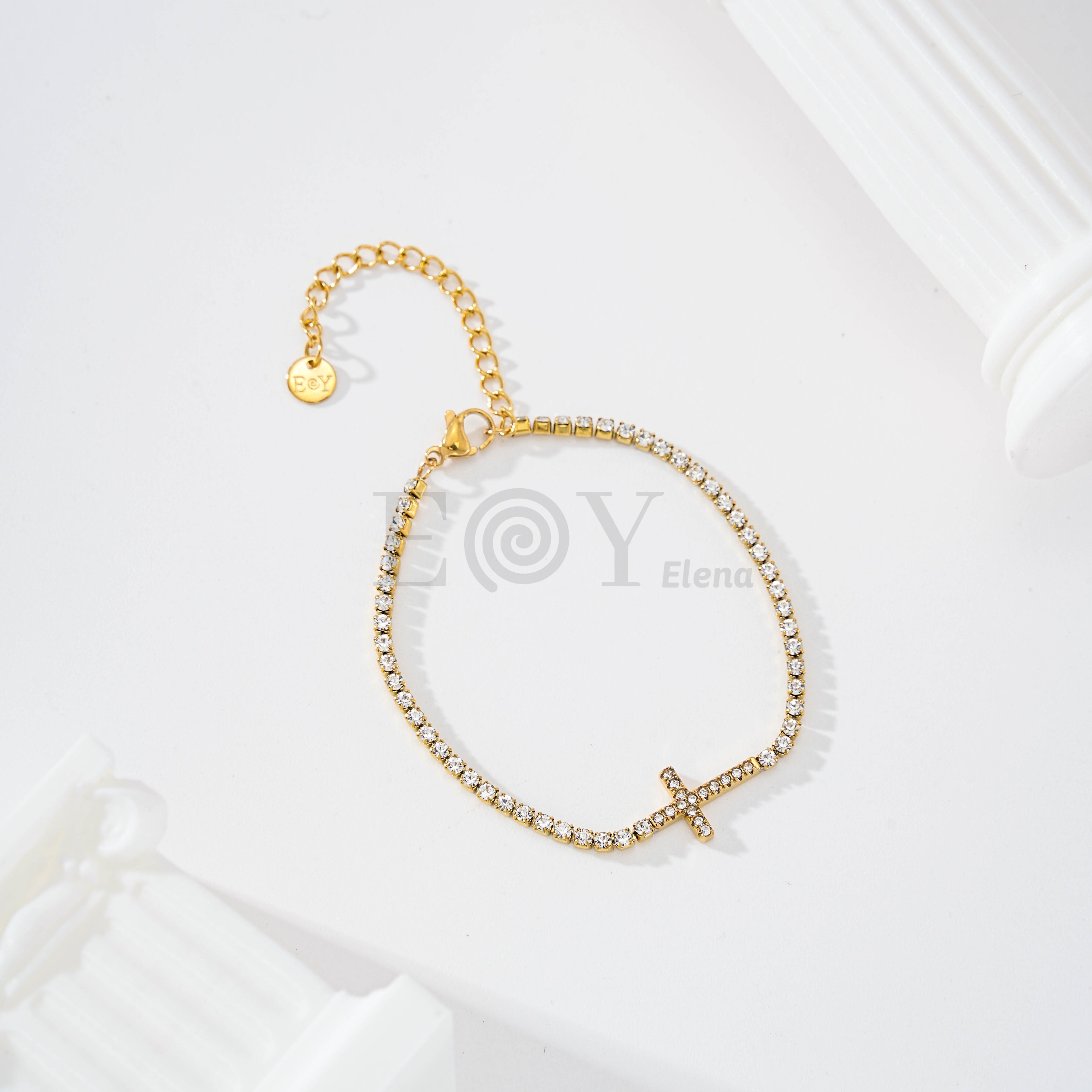 Pulsera con cruz circonitas