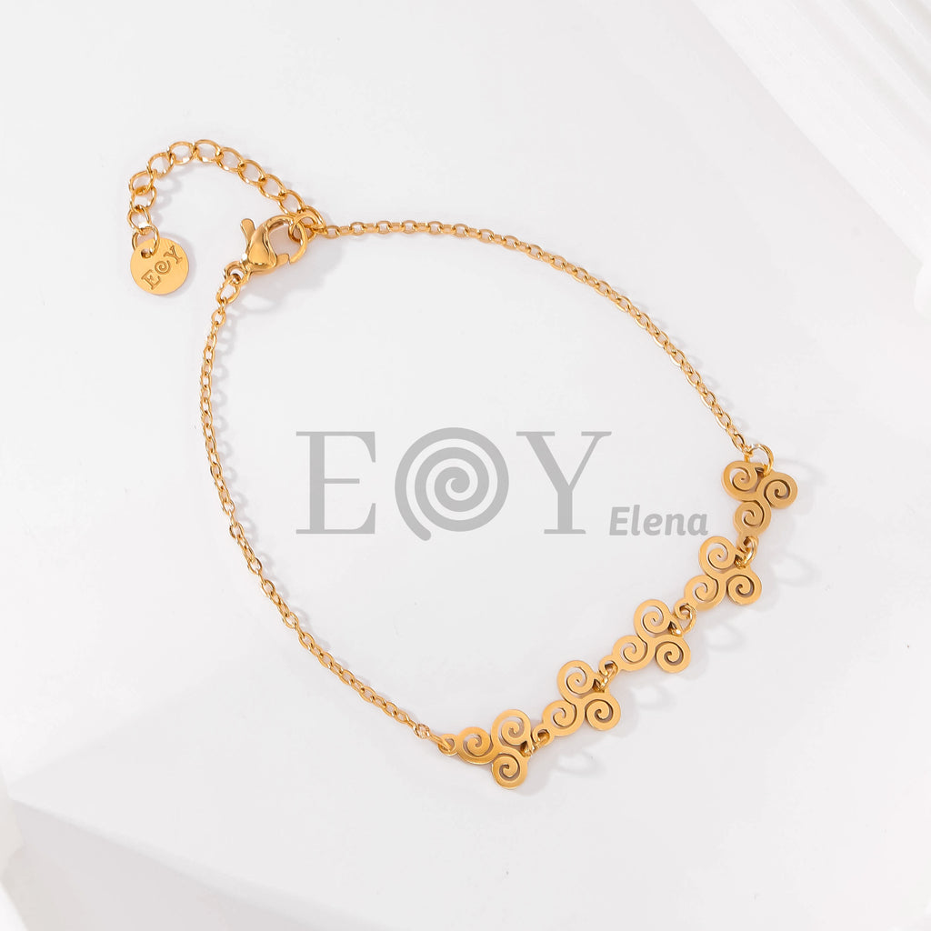 Pulsera con motivo de trisqueles