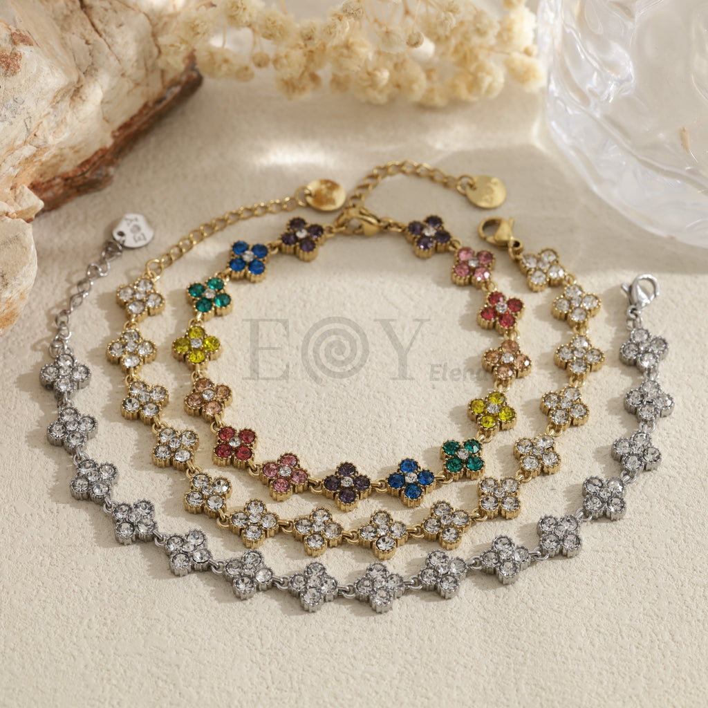Pulsera con flores de piedras