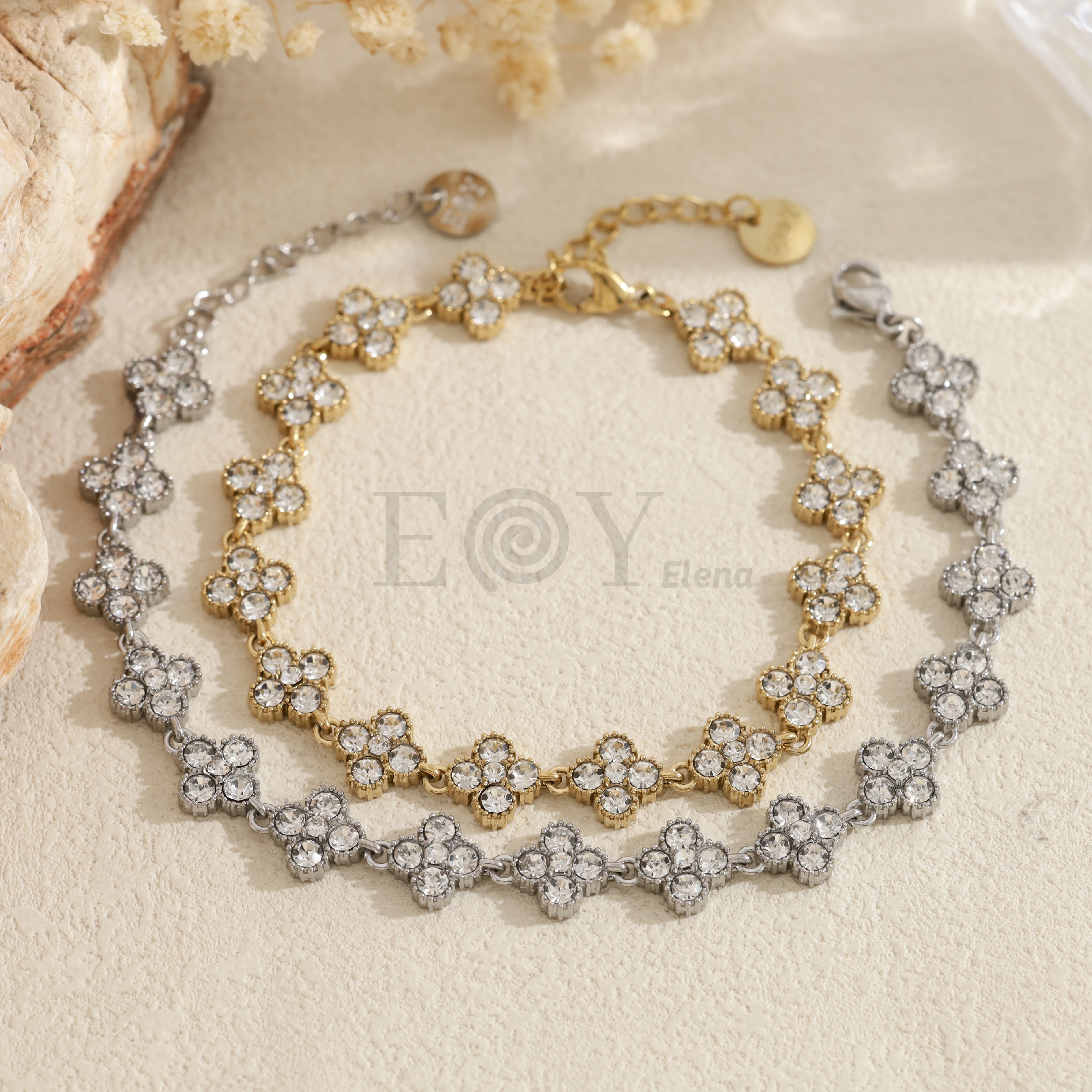 Pulsera con flores de piedras
