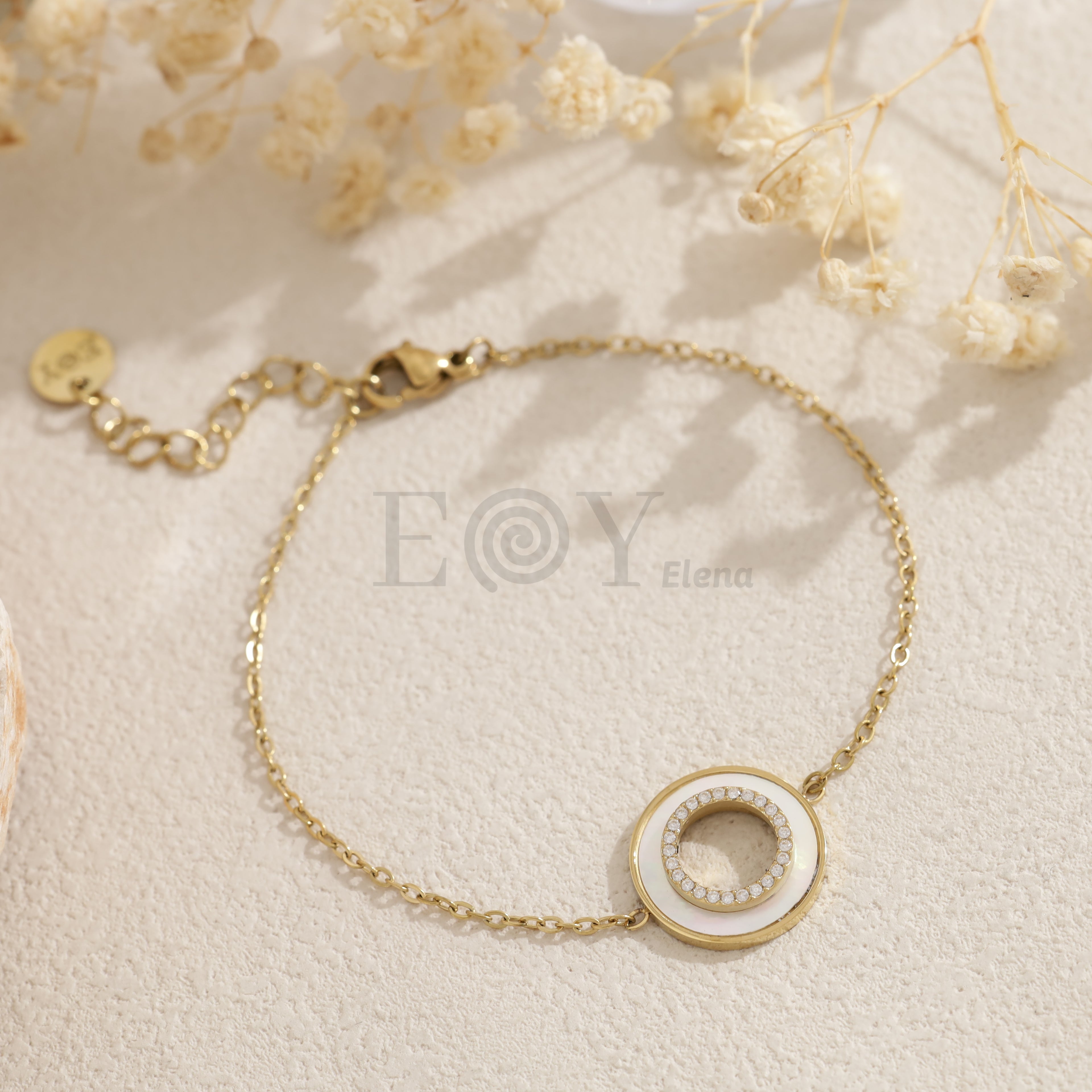 Pulsera con chapa blanca y circonitas