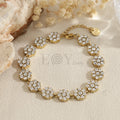 Pulsera con flores de piedras transparentes