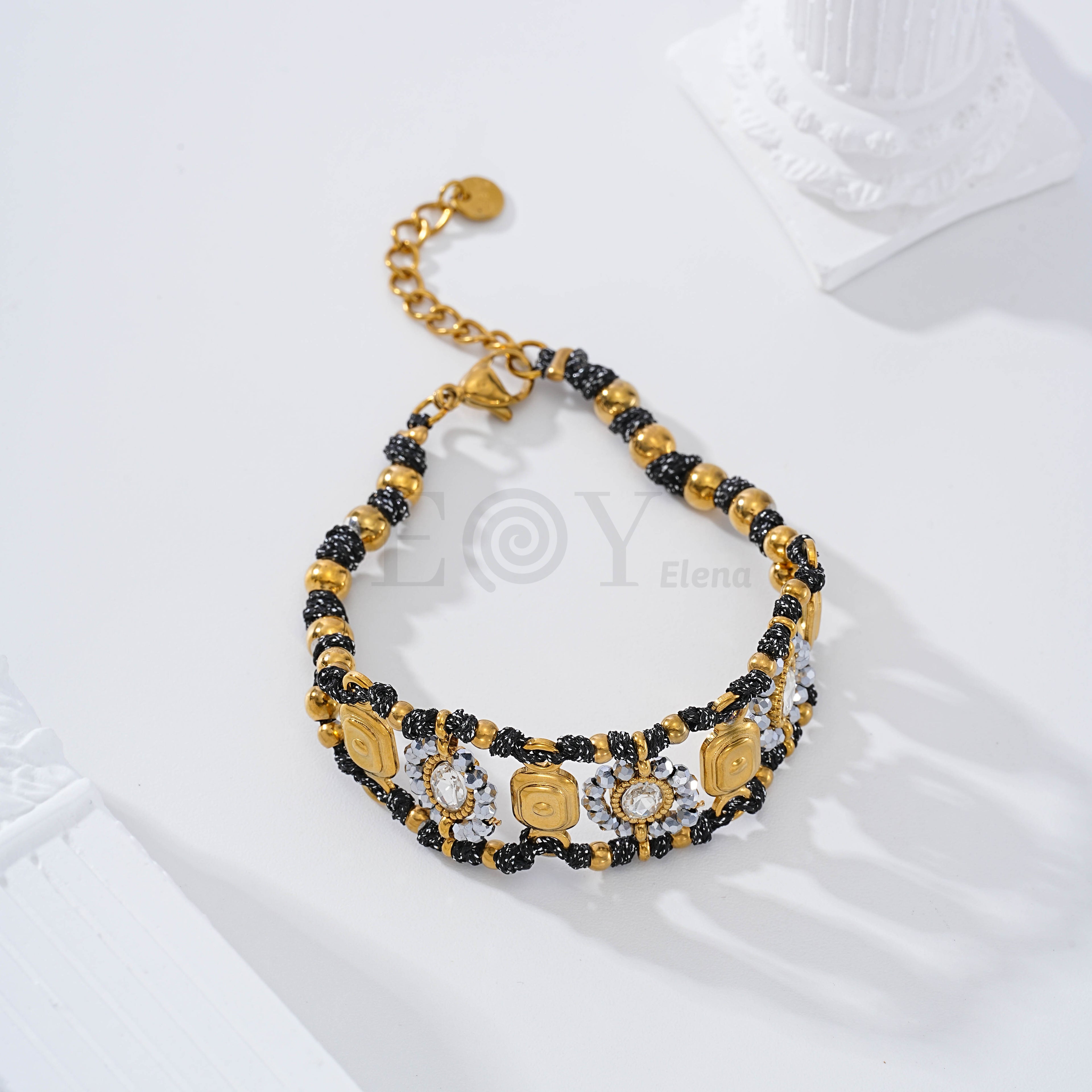 Pulsera circonitas y piedras negras