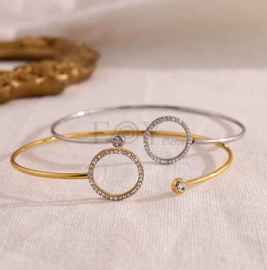 Brazalete con círculo y circonitas