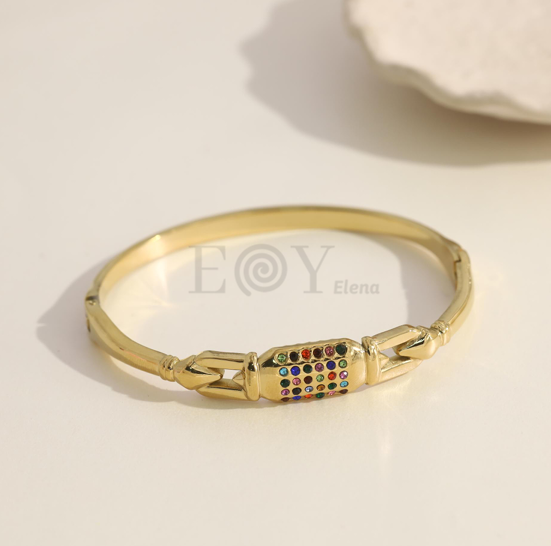 Brazalete con detalle central circonitas