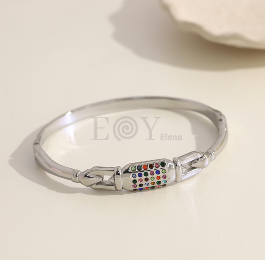 Brazalete con detalle central circonitas