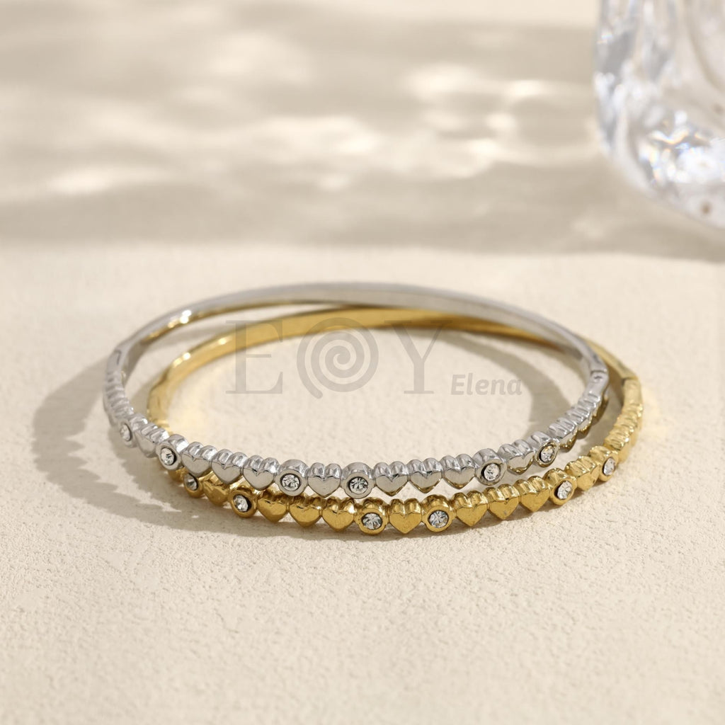 Brazalete con corazones y piedras