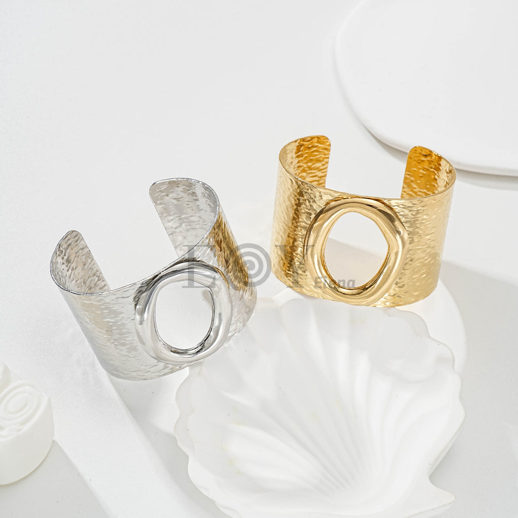 Brazalete con aro central