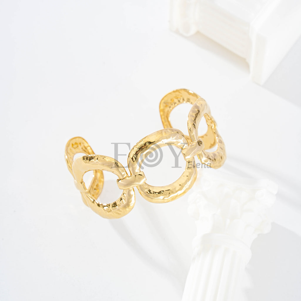 Brazalete con aros textura