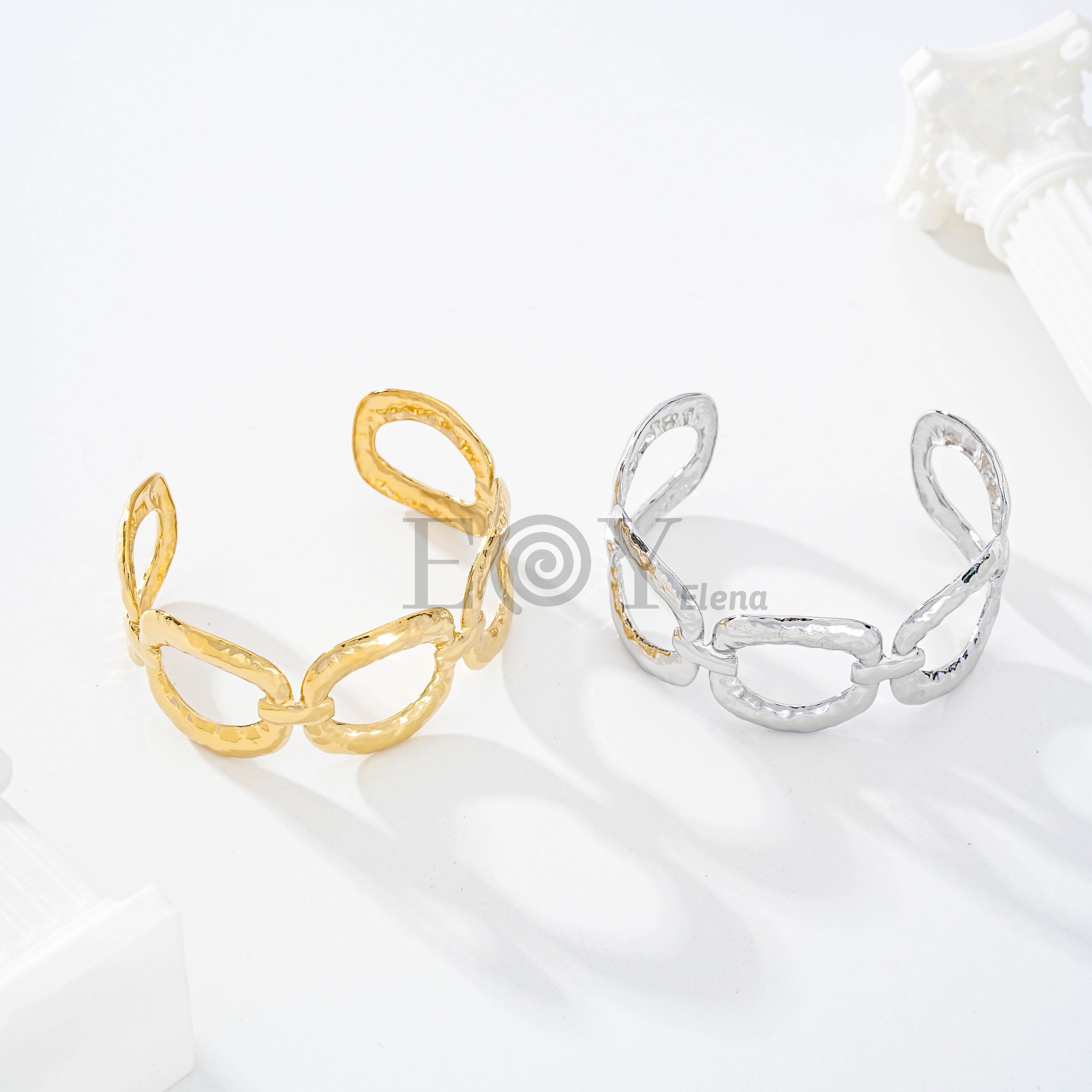 Brazalete con aros textura