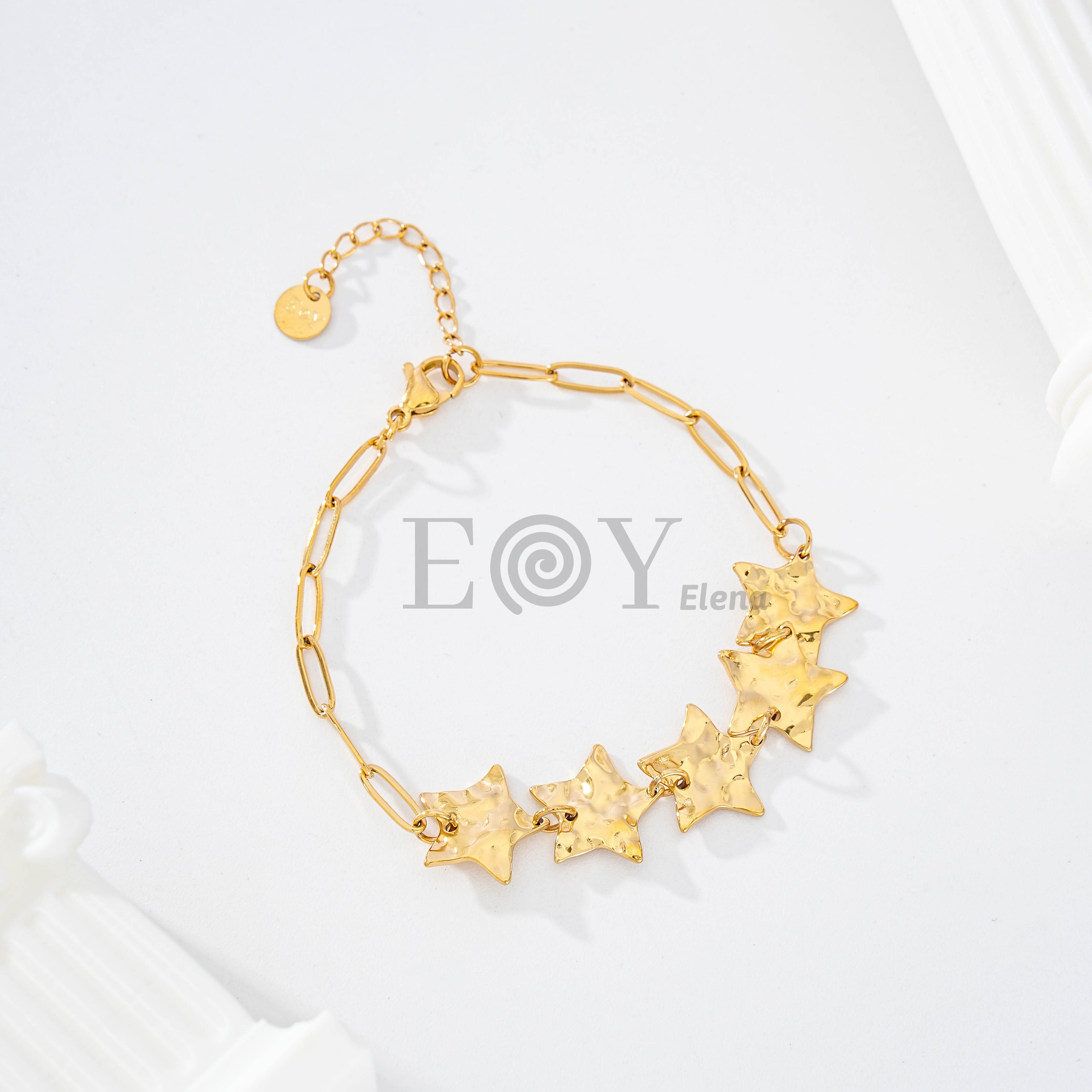 Pulsera con estrellas texturizadas