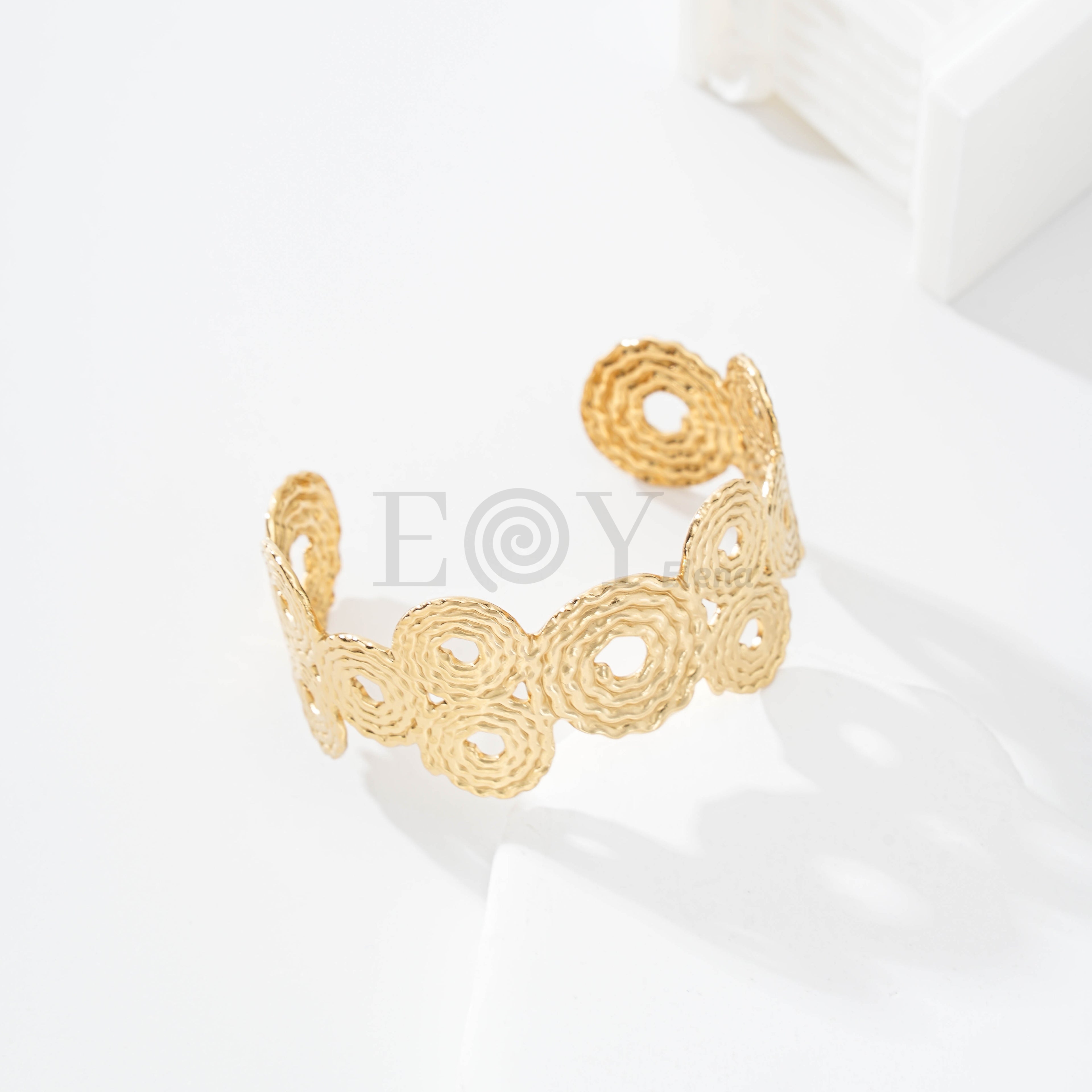 Brazalete aros dorados