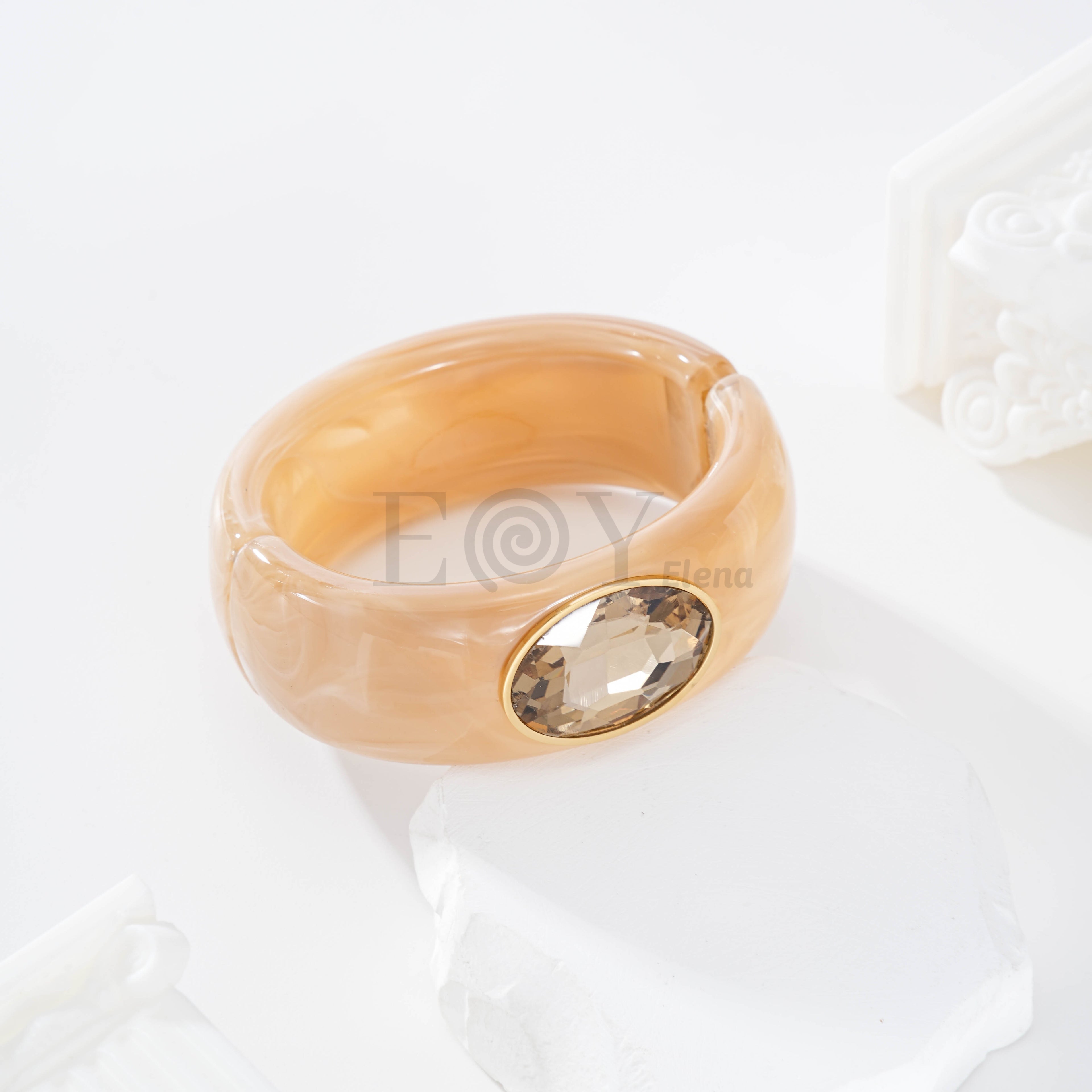 Brazalete con piedra