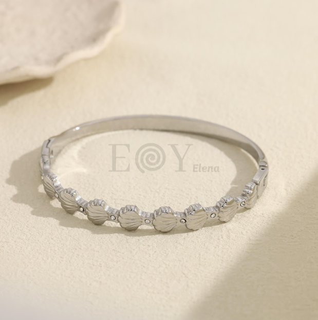 Brazalete conchas y circonitas