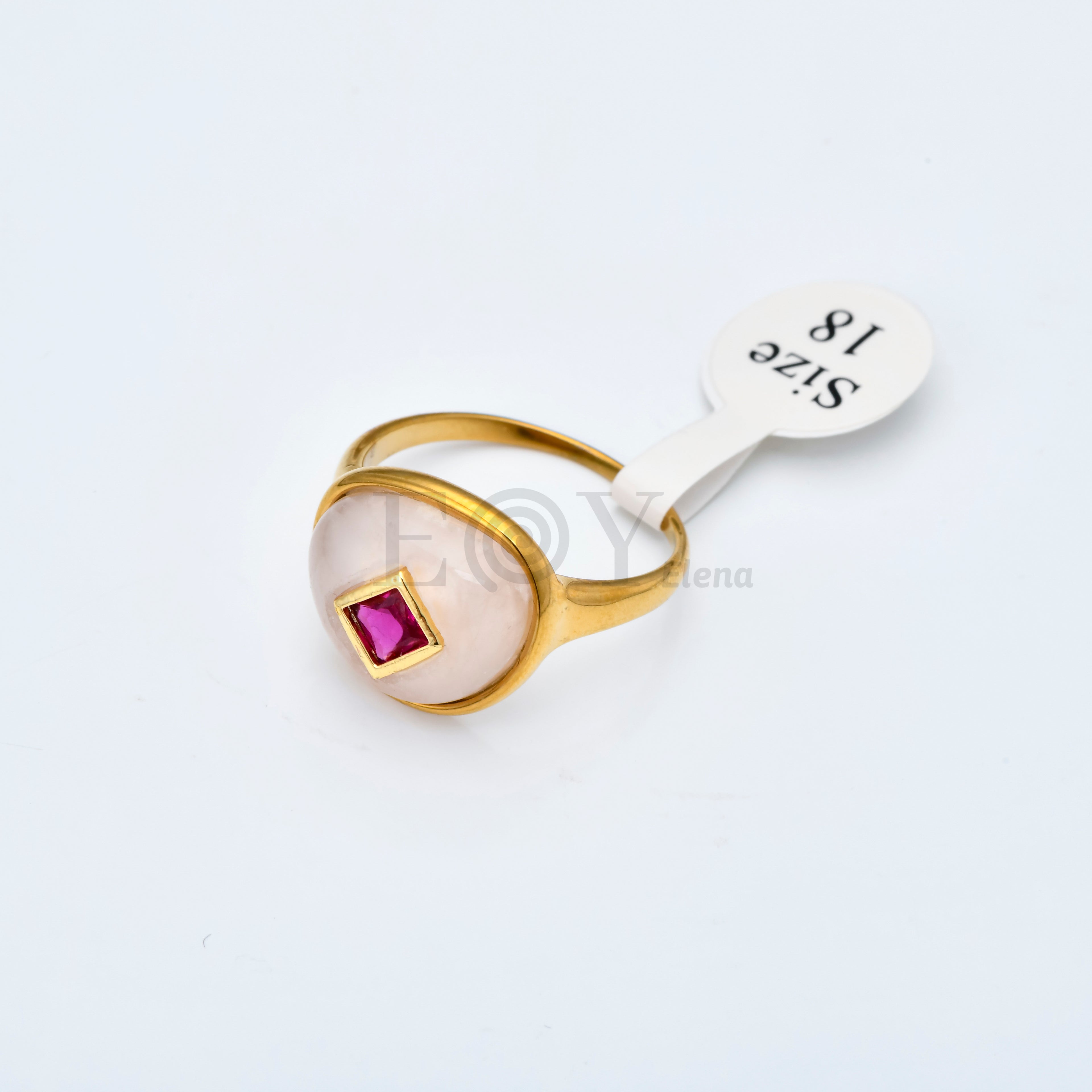 Anillo de Piedra con Cristal Cuadrado Central