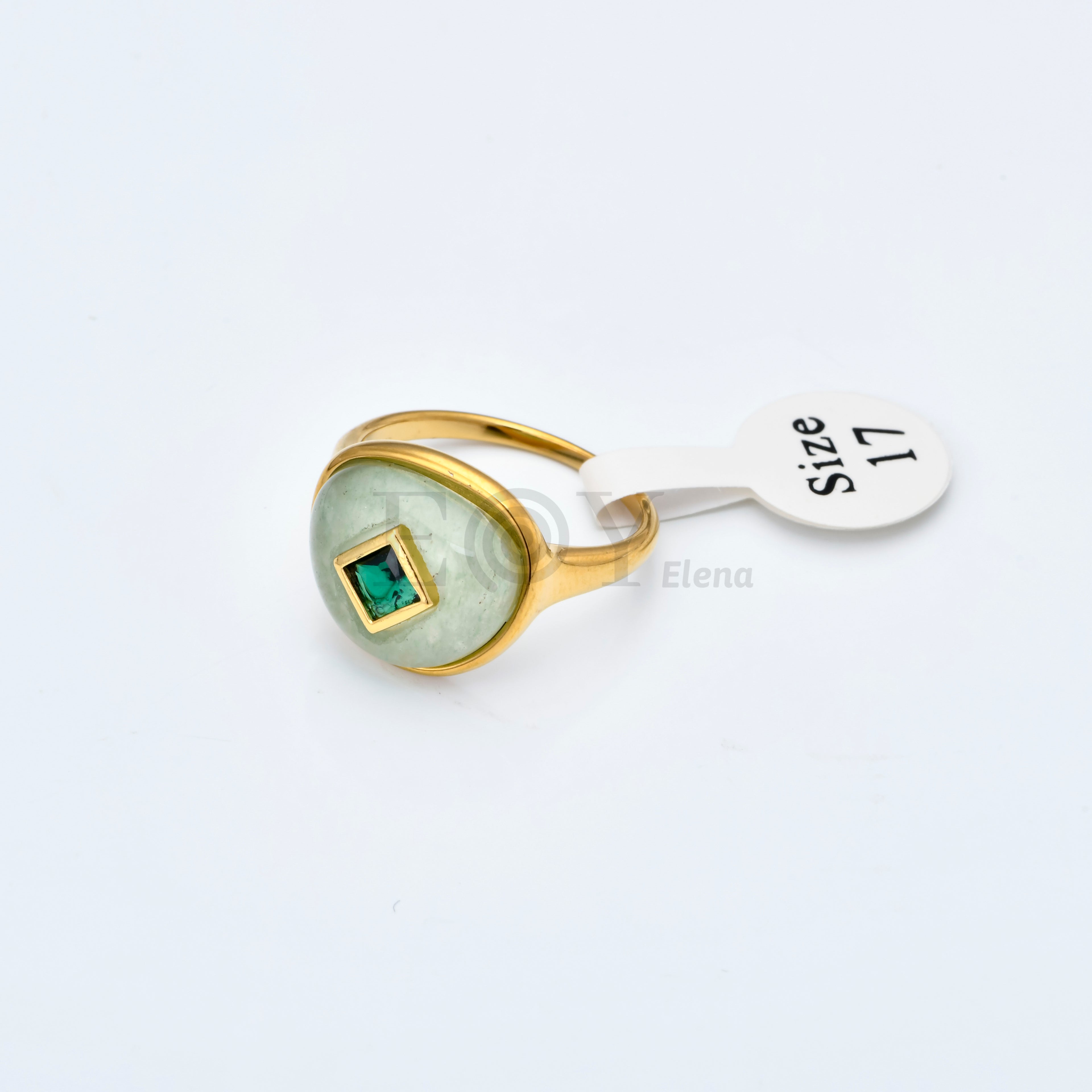 Anillo de Piedra con Cristal Cuadrado Central