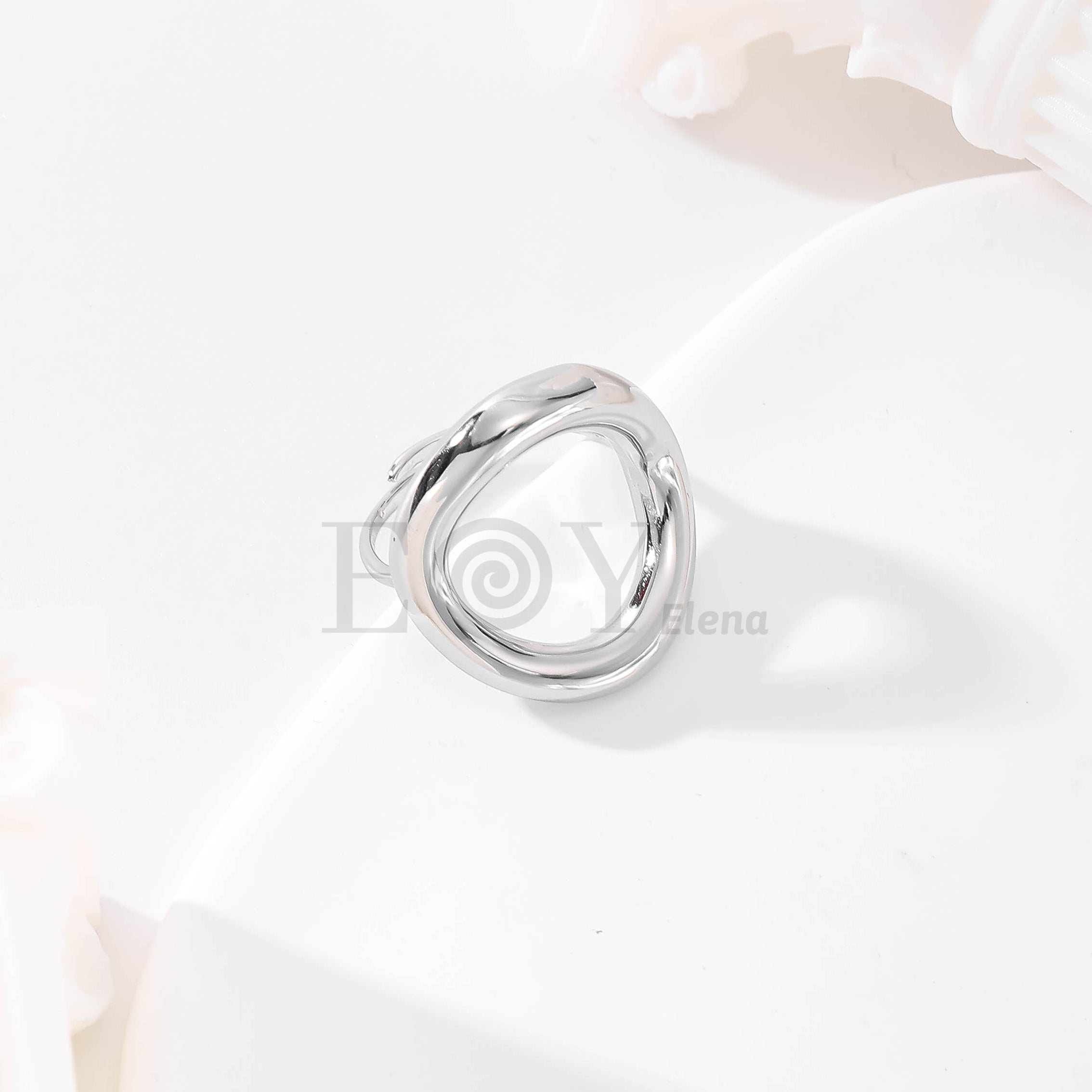 Anillo ajustable de aro irregular