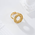 Anillo con círculo hueco textura acero