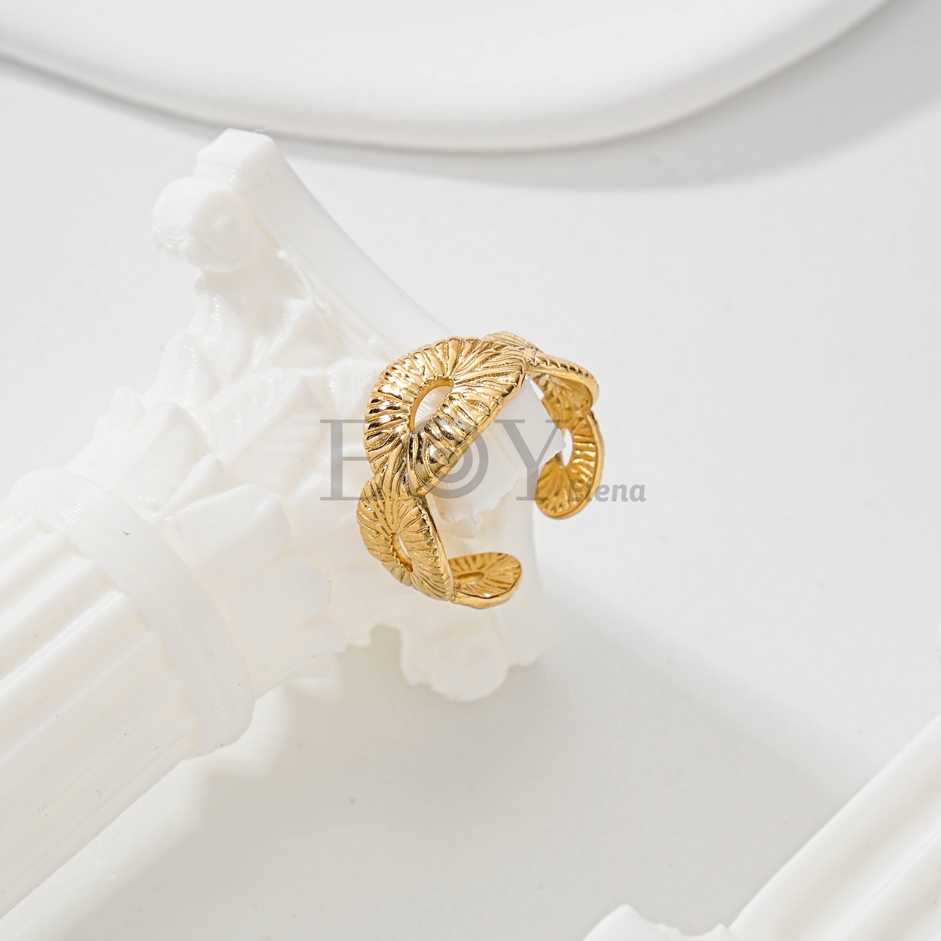 Anillos óvalos texturizados