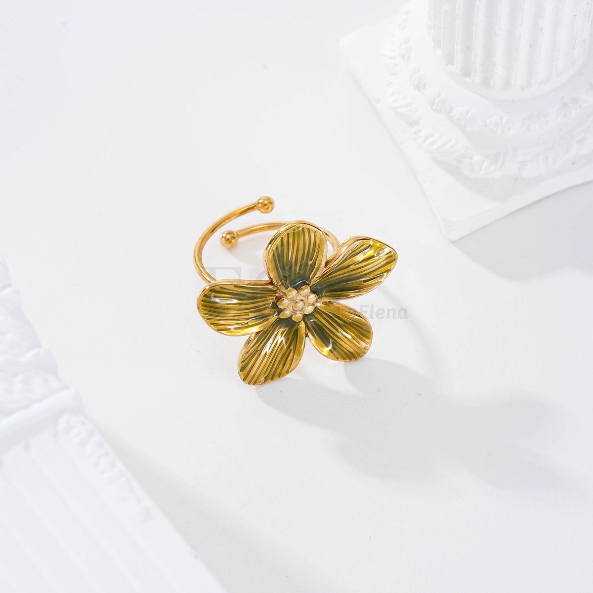 Anillo flor color